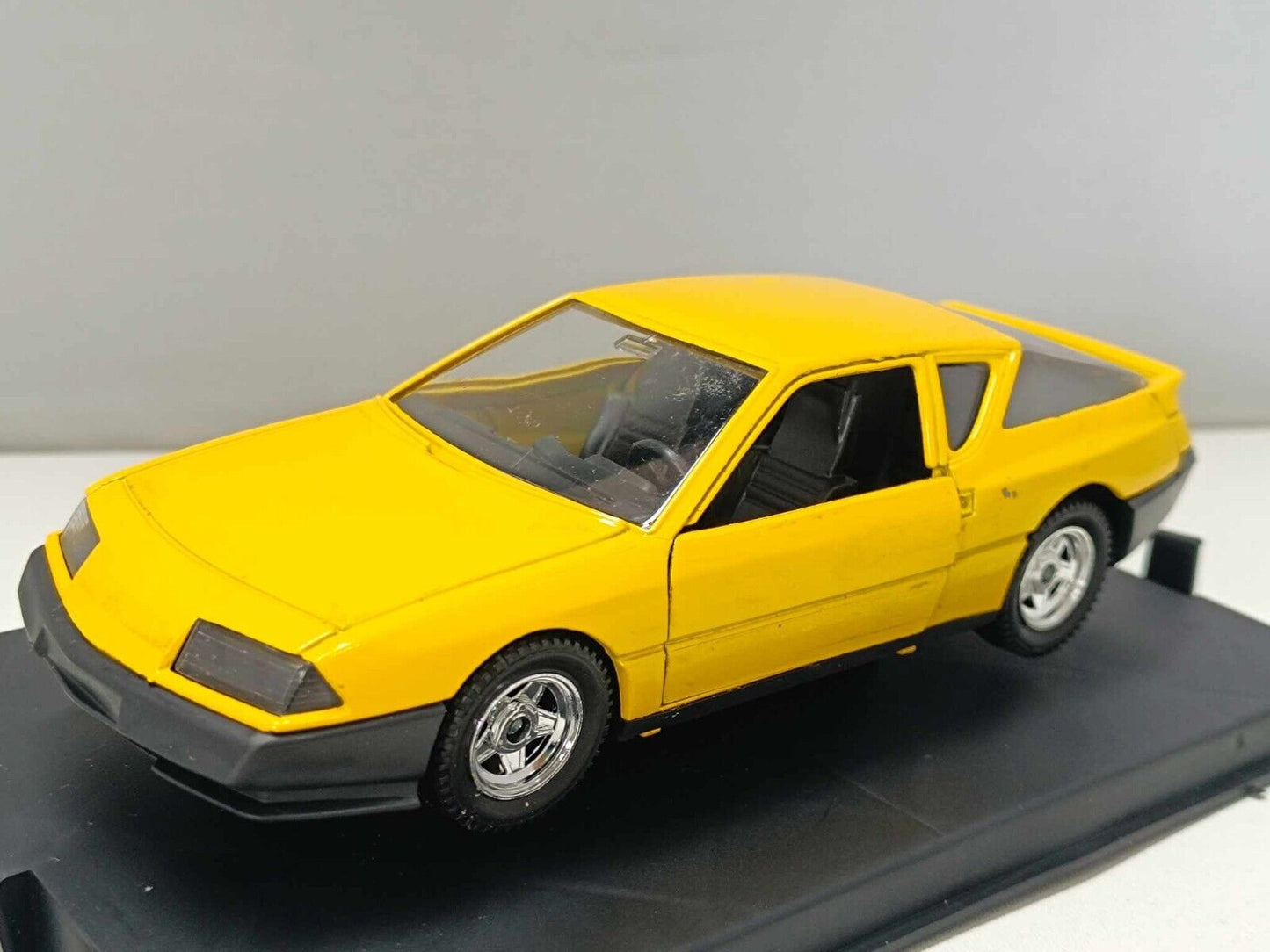 Renault Alpine Turbo Yellow 02304 - Polistil 1:25 Usato + Box no Decals