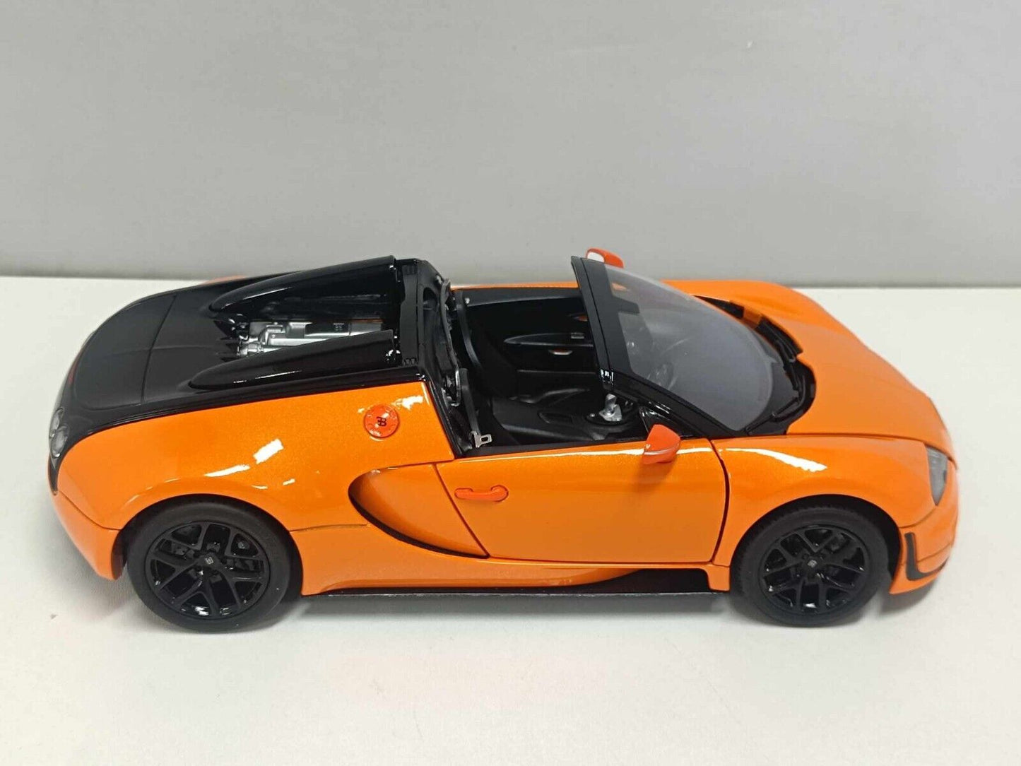 Bugatti Veyron 16.4 Grand Sport Vitesse Arancione Orange Rastar 1:18 Nuovo 1/18