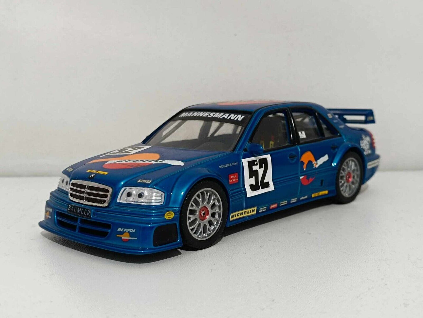 Mercedes Benz Classe C AMG DTM #52 - Famous Car 1:24 GM Shop