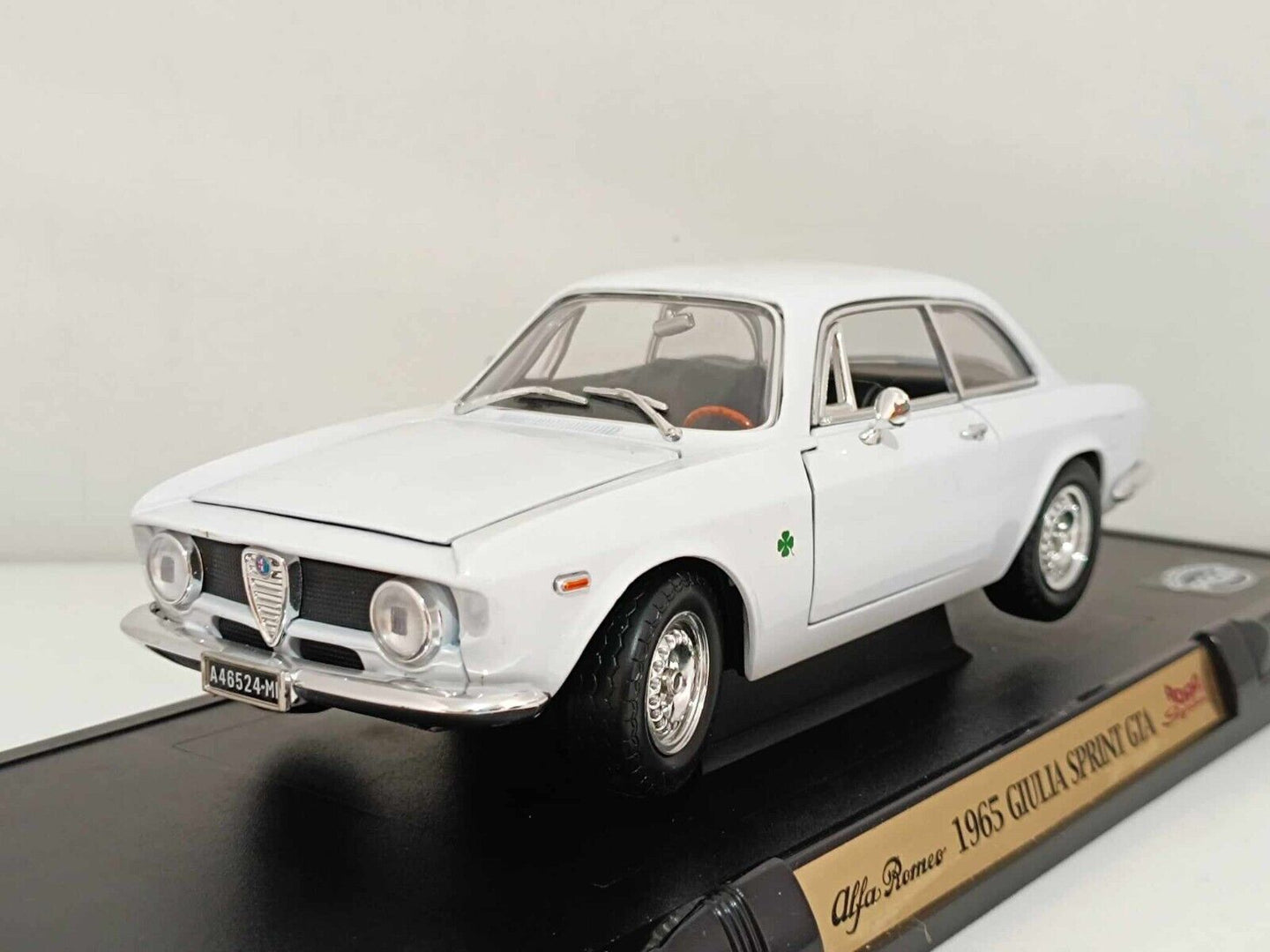 Alfa Romeo Giulia Sprint GTA 1965 - Road Signature 1:18 Very Rare Bianco GM Shop