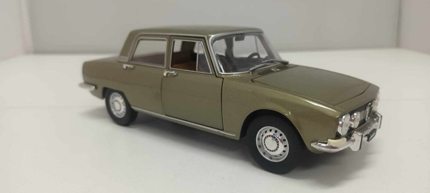 Alfa Romeo 1750 Berlina 1978 Verde Metallizzato Edicola Leo Models 1:24 Usato