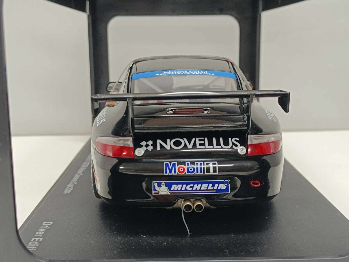Porsche 911 (996) GT3R Asian Carrera Cup 2004 C.Kwan Driver Edition Autoart 1:18