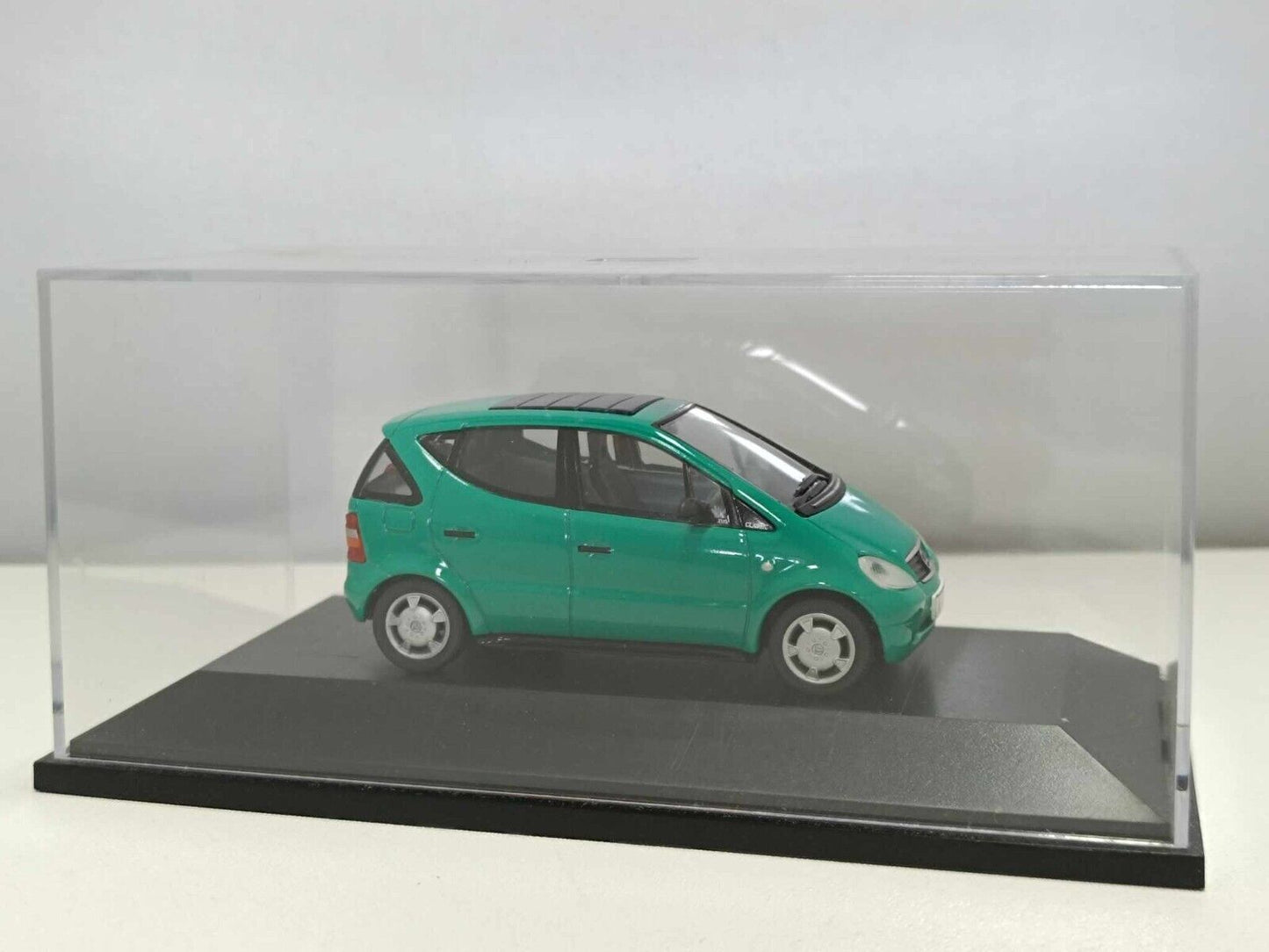 Mercedes-Benz Classe A A-Class Minichamps 1:43 Verde Usato + Box GM Shop