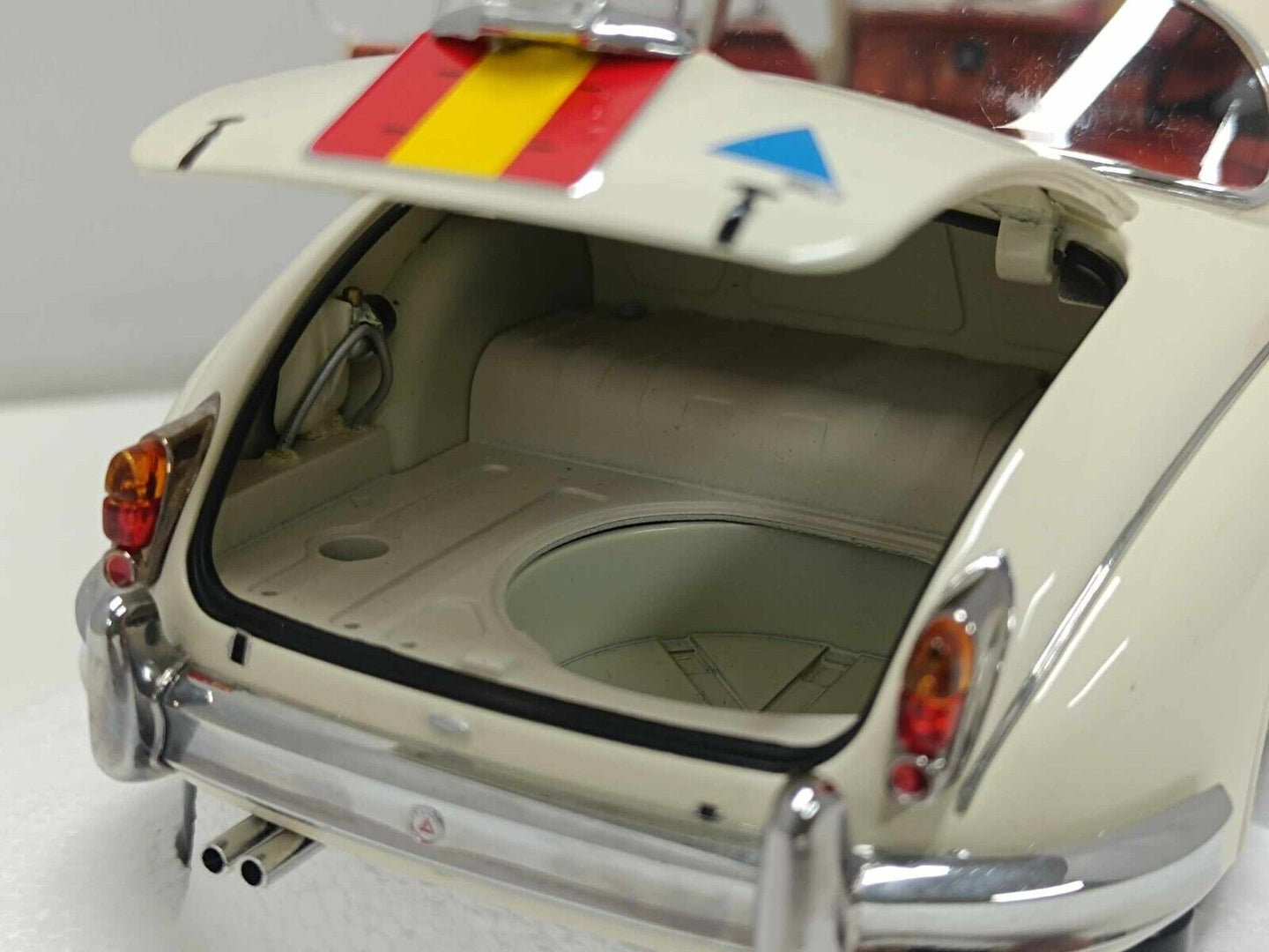 Jaguar Mark 2 3.8 Bob Jane 1962 #1 - Model-Icons 1:18 Limited Edition 2000 pezzi