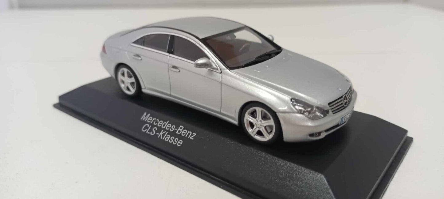 Mercedes-Benz CLS-Class Classe CLS Minichamps 1:43 Silver Usato + Teca