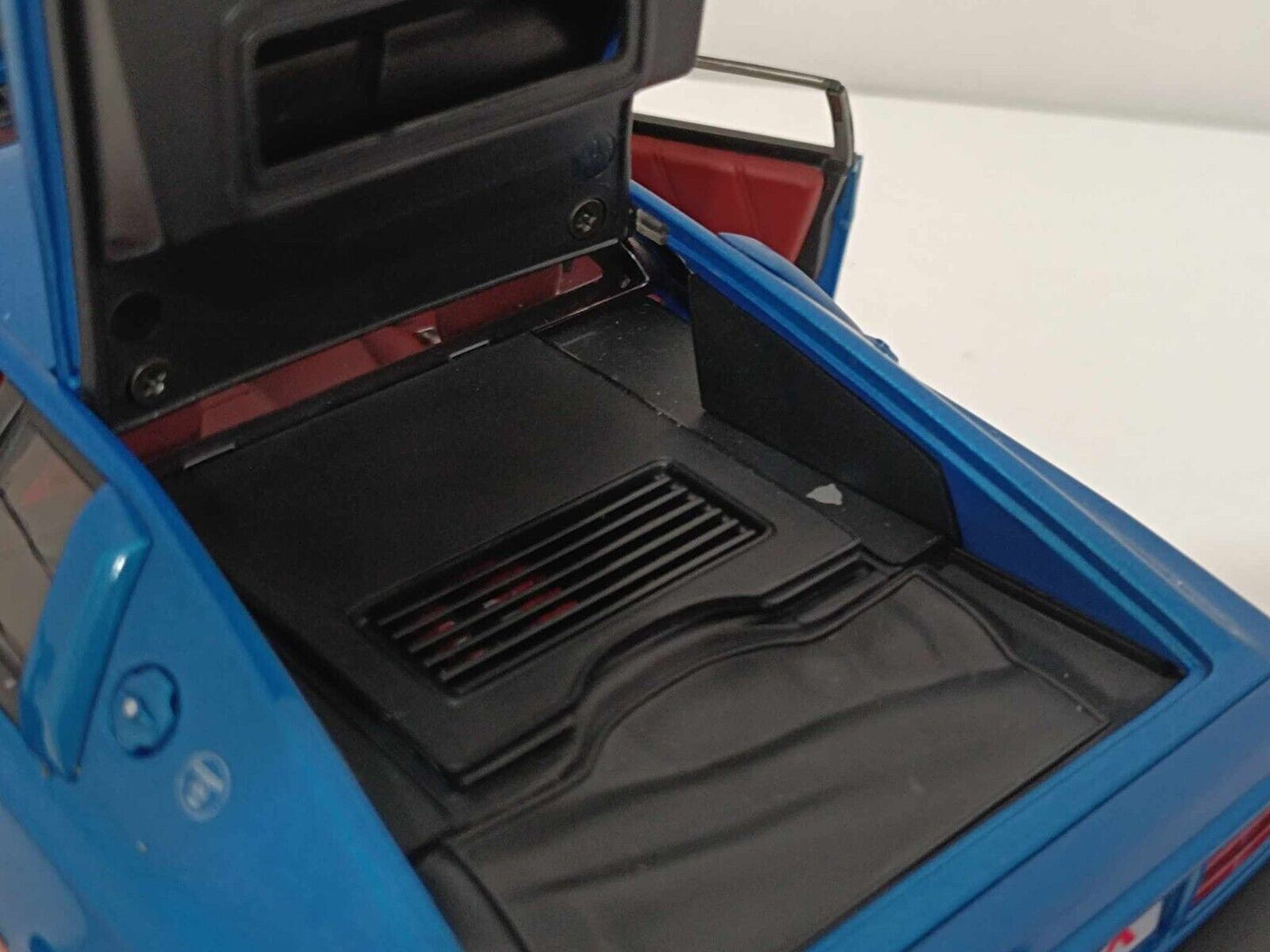 Lotus Esprit Turbo Essex Blue RHD - Autoart 1:18 GM Shop 