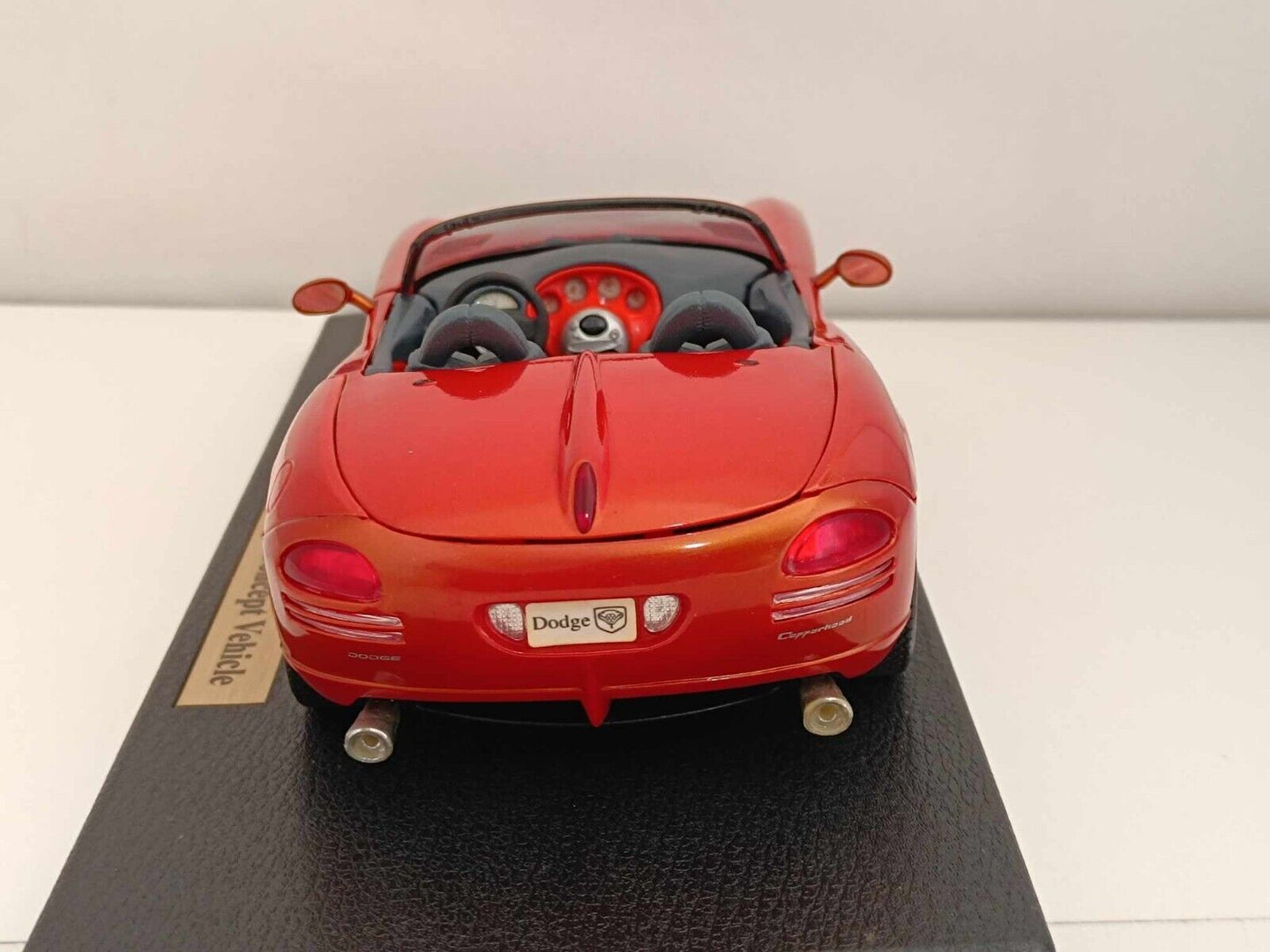 Dodge Concept Vehicle - Maisto 1:18 GM Shop