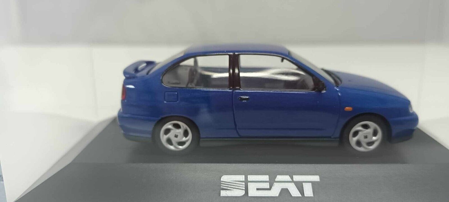 Seat Cordoba SX 1999 Herpa Seat Collection 1:43 Blu Metallizzato Usato + Teca
