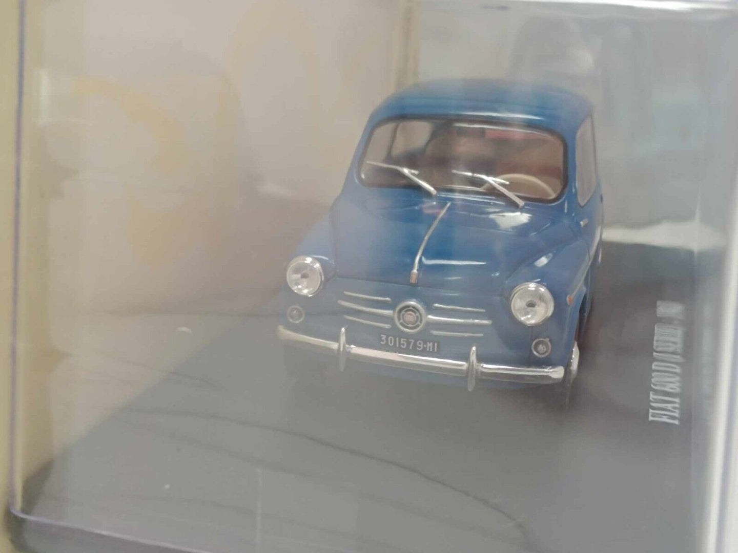 Fiat 600 D Prima Serie 1960 Blu Blue Edicola Auto Vintage 1:24 Nuovo + Fascicolo