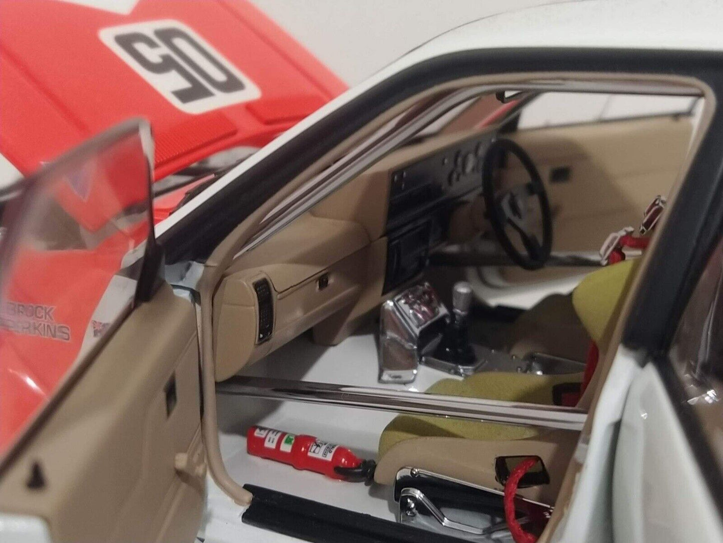 HDT VK commodore Sandown Winner 1984 - Biante 1:18 GM Shop