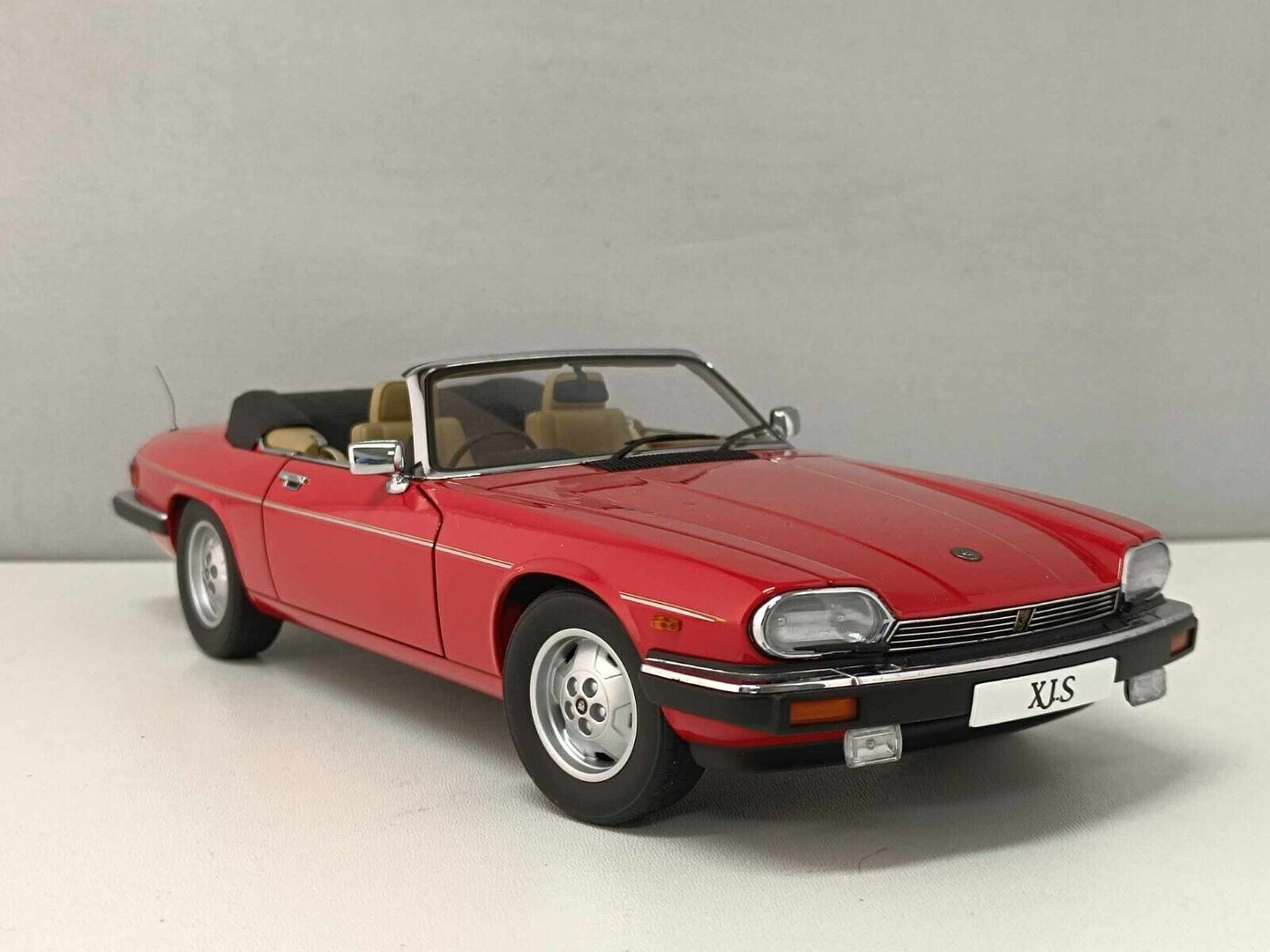 Jaguar XJS  Cabriolet 1991 Autoart 1/18 Rosso Rara Very Rare Usato GM Shop