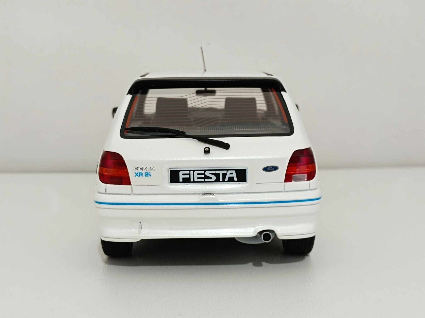 Ford Fiesta XR2I Mk3 1989 Bianco White Ottomobile 1:18 Nuovo OT967UVI 1/18