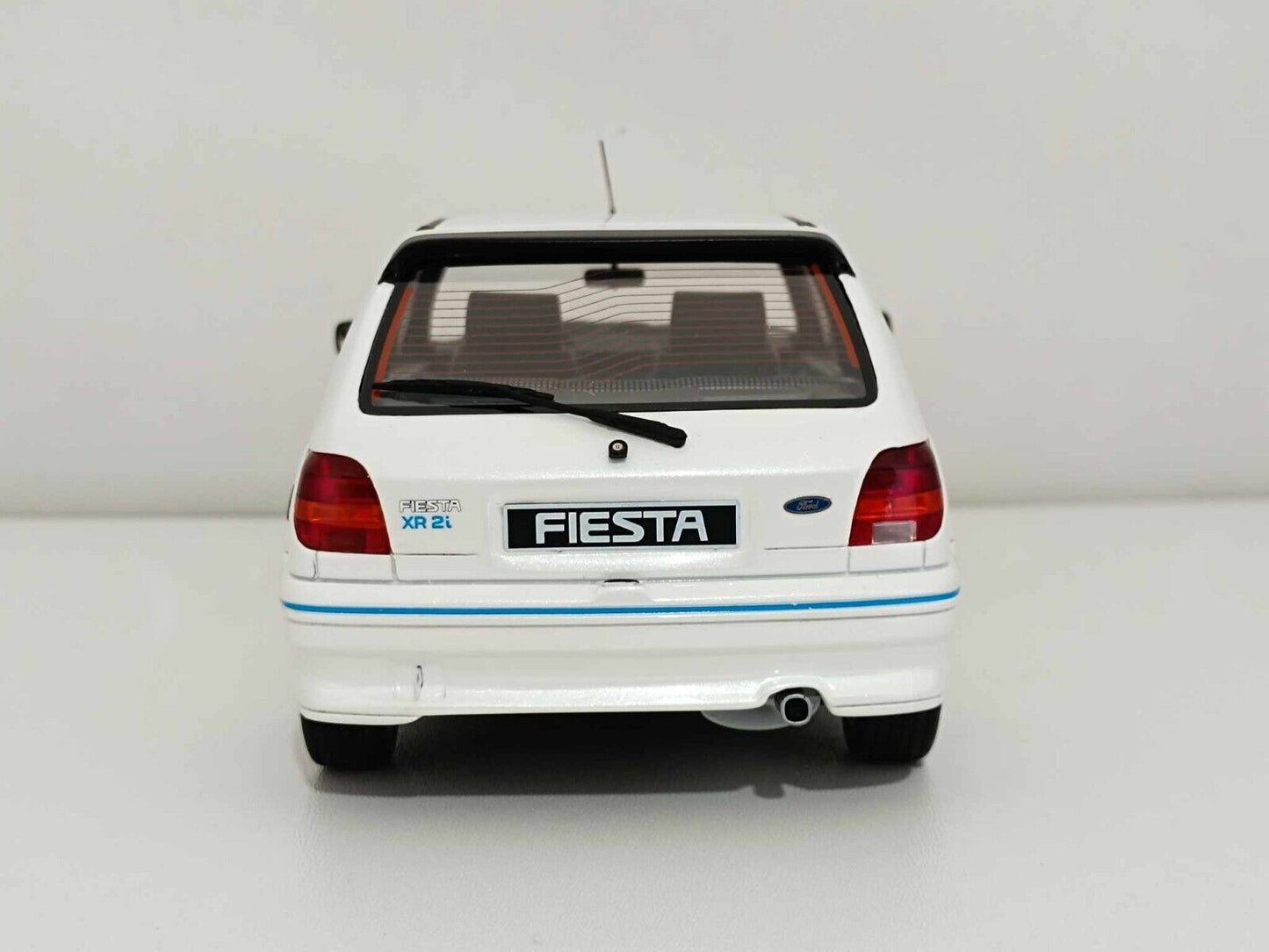 Ford Fiesta XR2I Mk3 1989 Bianco White Ottomobile 1:18 Nuovo OT967UVI 1/18