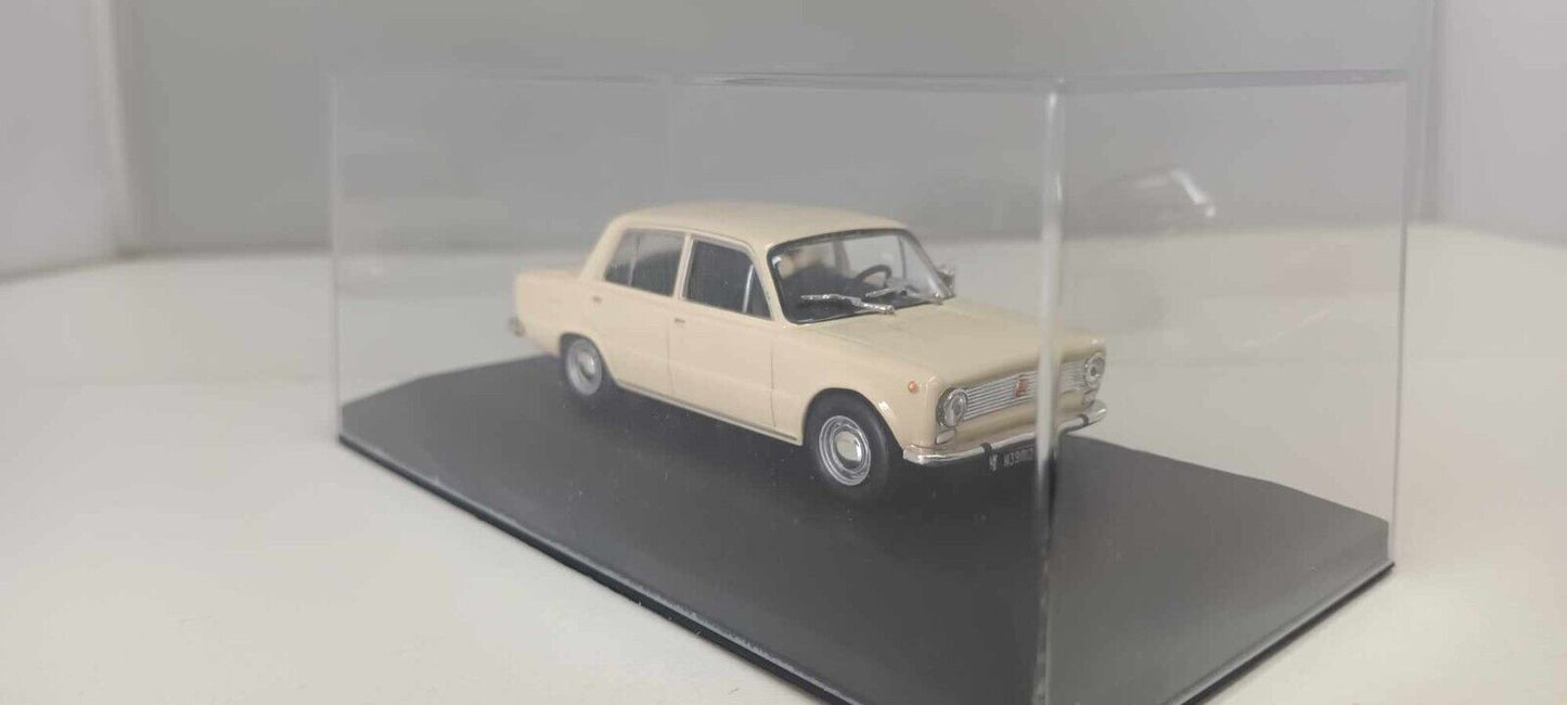Fiat 124 L Berlina 1968 Beige Edicola 1:43 Usato + Teca Die Cast