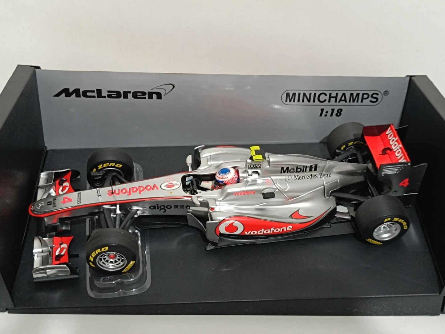 McLaren Mercedes Mp4-26 Vodafone J.Button (2011) - Minichamps 1:18 GM Shop