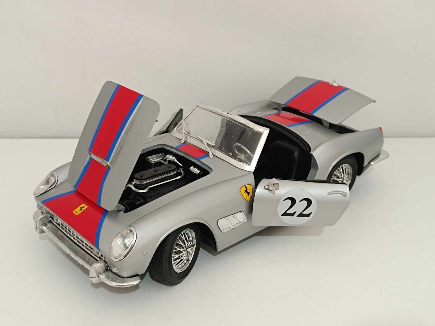 Ferrari 250 California #22 - Polistil 1:16 GM Shop