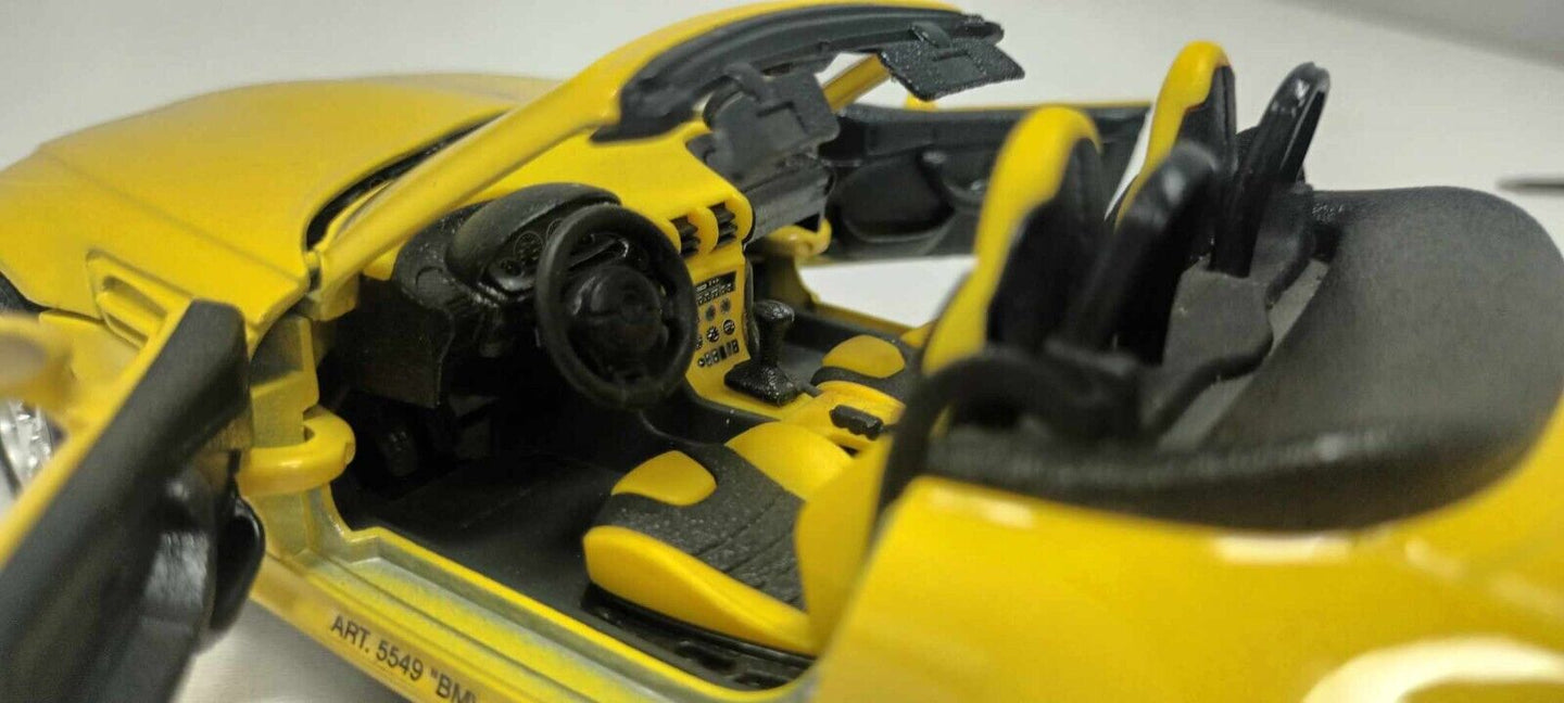 BMW Z3 M Roadster 1996 Giallo Yellow Burago Made In Italy 1:24 Usato 1/24