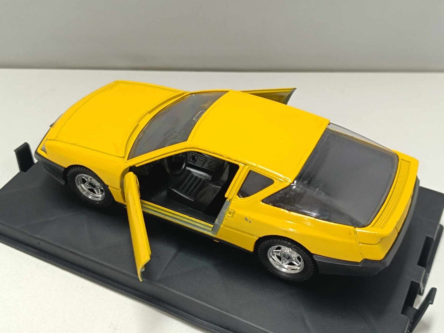 Renault Alpine Turbo Yellow 02304 - Polistil 1:25 Usato + Box no Decals
