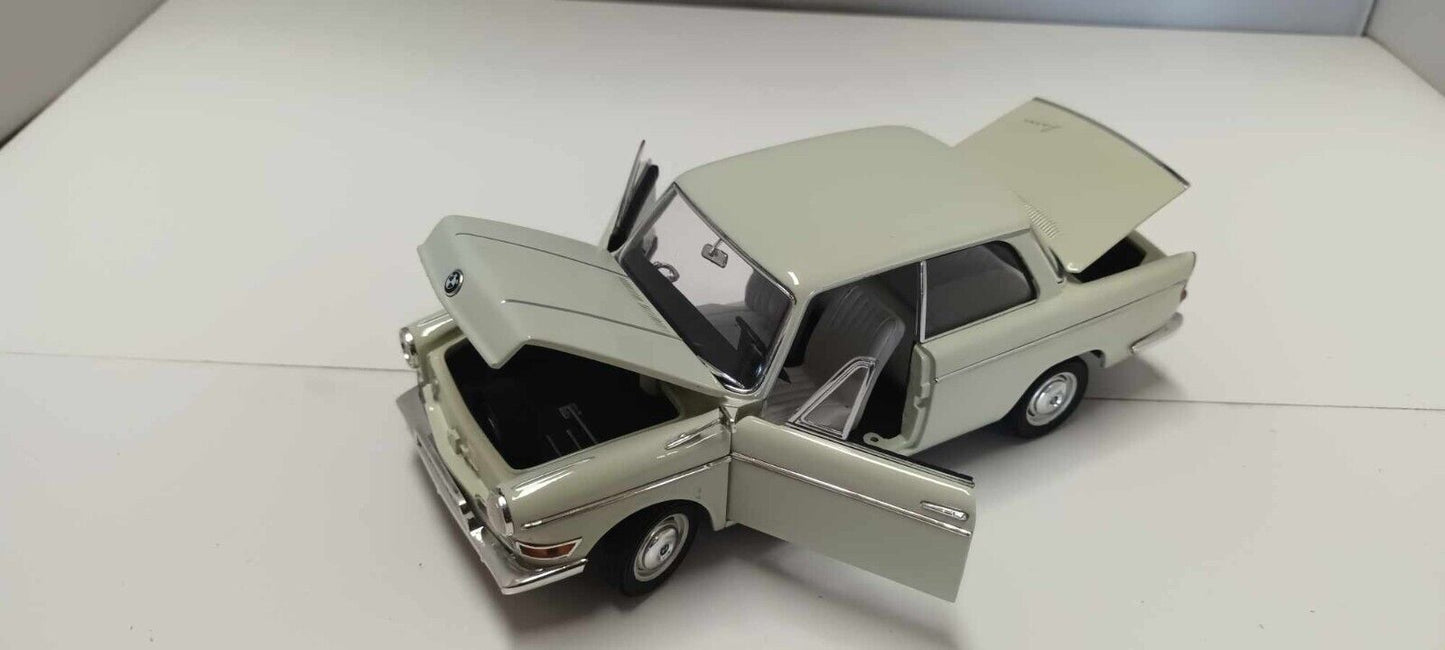 BMW 700 LS Luxus 1962 Signature Models 1:18 White Bianco Usato