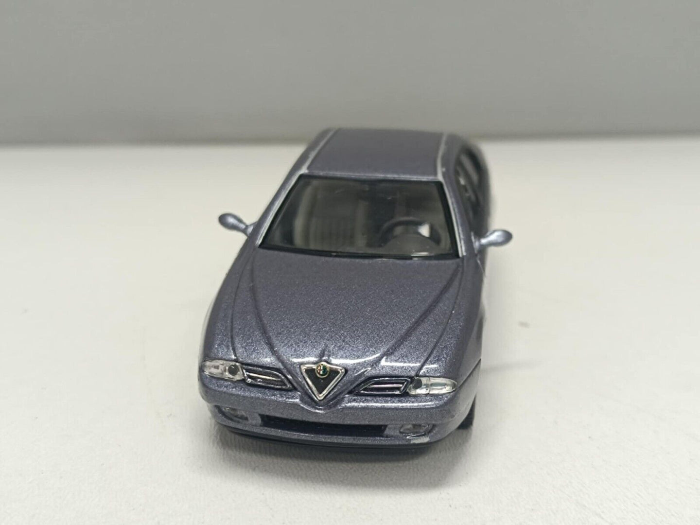 Alfa Romeo 166 - 1998 Grigio Grey Met Chiaro Solido 1:43 Usato + box Gift Set