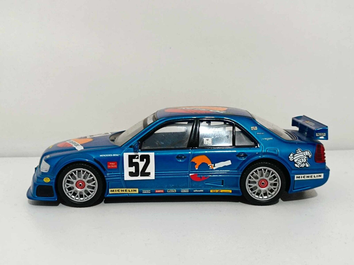 Mercedes Benz Classe C AMG DTM #52 - Famous Car 1:24 GM Shop