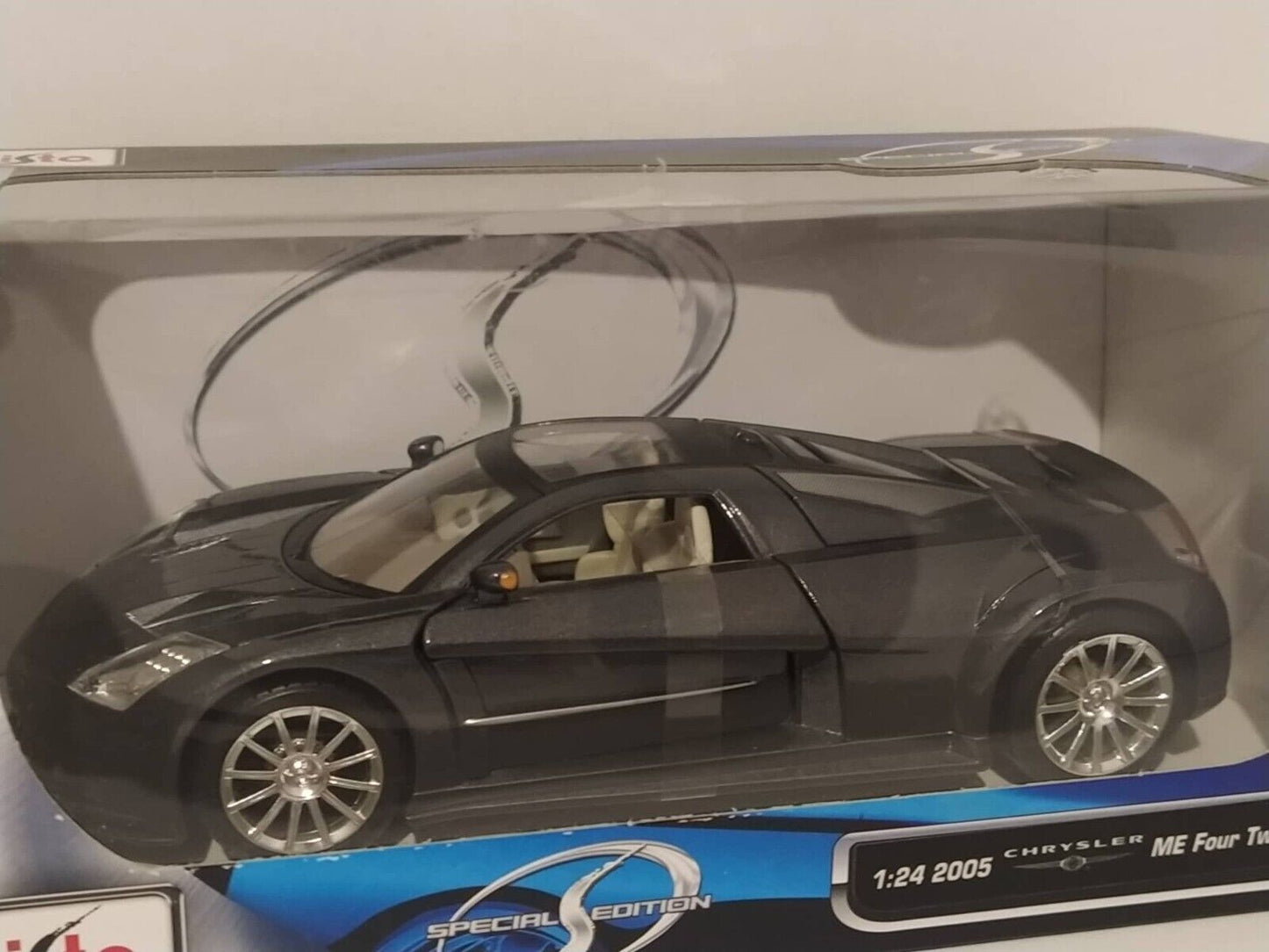 Chrysler Me Four Twelve Concept - Maisto 1:24 GM Shop