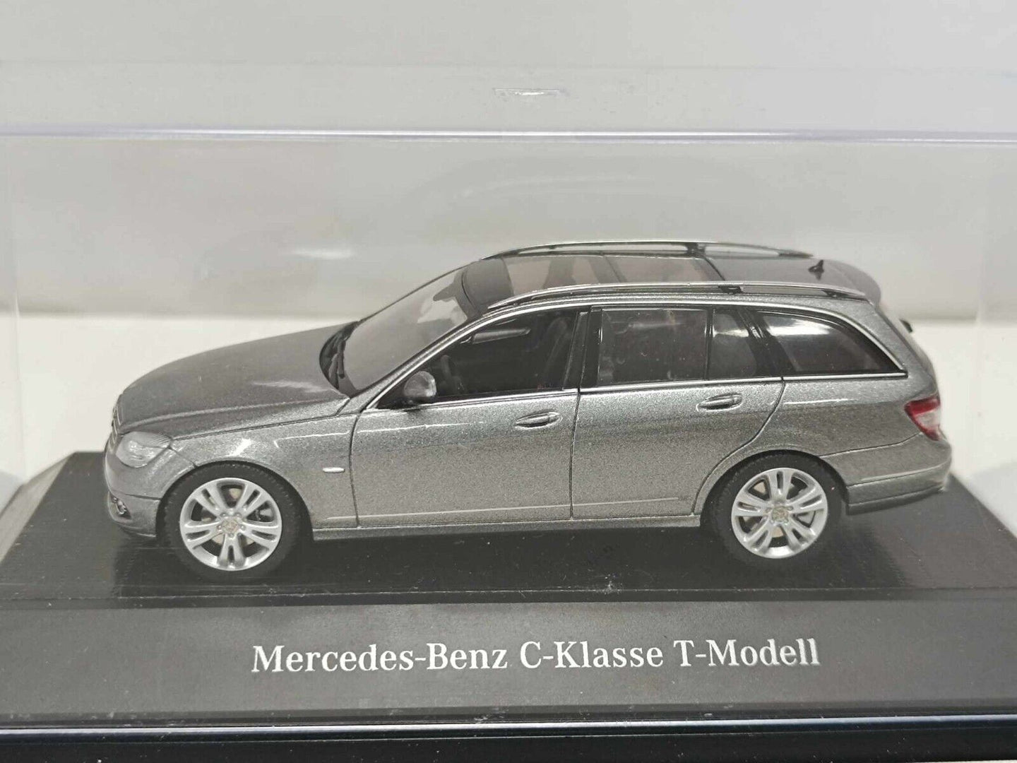 Mercedes-Benz C Klasse T-Modell W204 2007 Palladium Silver Schuco 1:43 Dealer