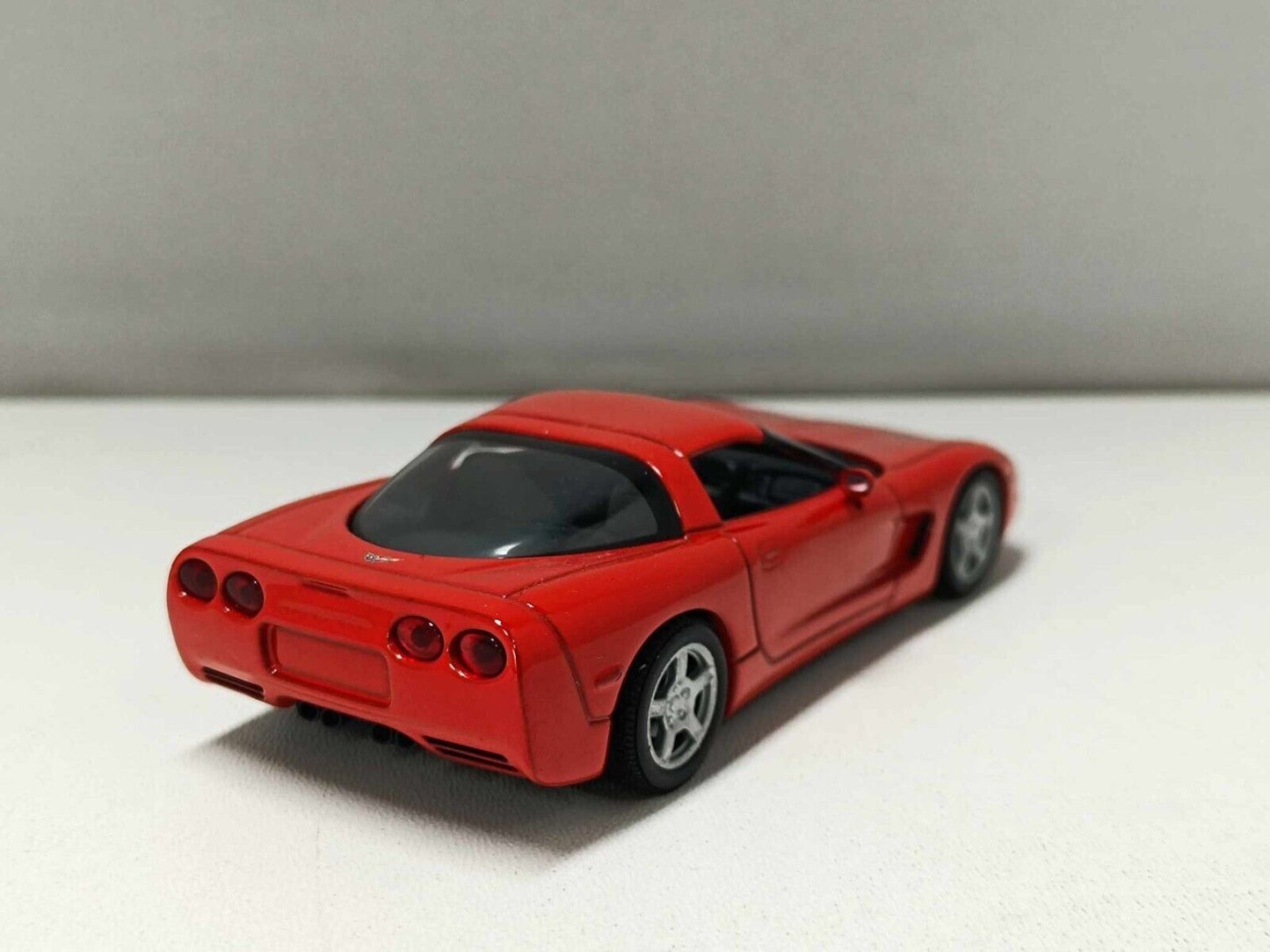 Chevrolet Corvette 1997 Red Rosso - Minichamps 1:43 Usato + Teca