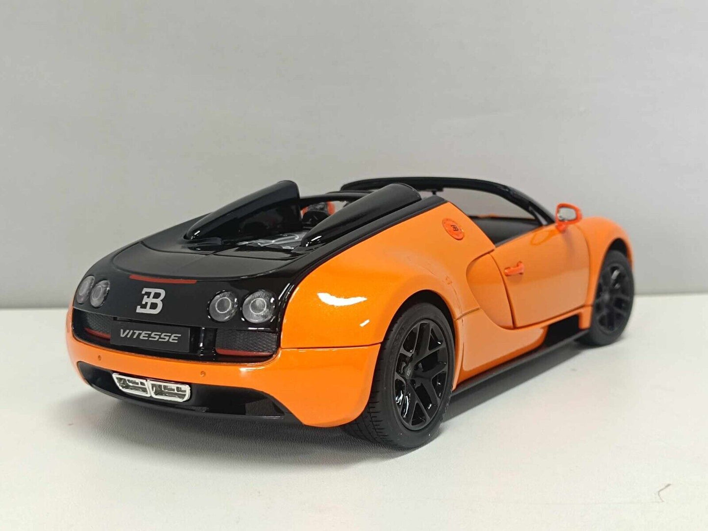 Bugatti Veyron 16.4 Grand Sport Vitesse Arancione Orange Rastar 1:18 Nuovo 1/18