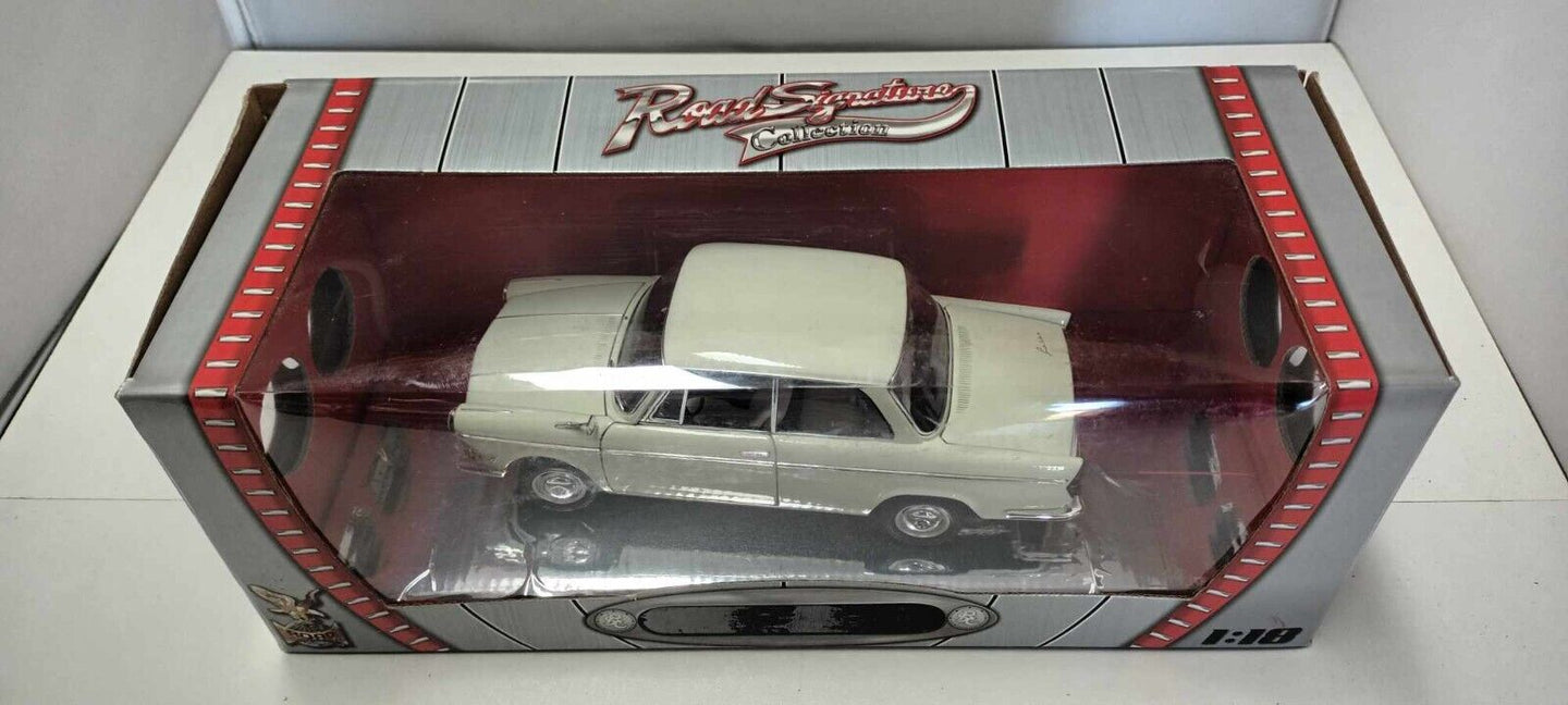 BMW 700 LS Luxus 1962 Signature Models 1:18 White Bianco Usato