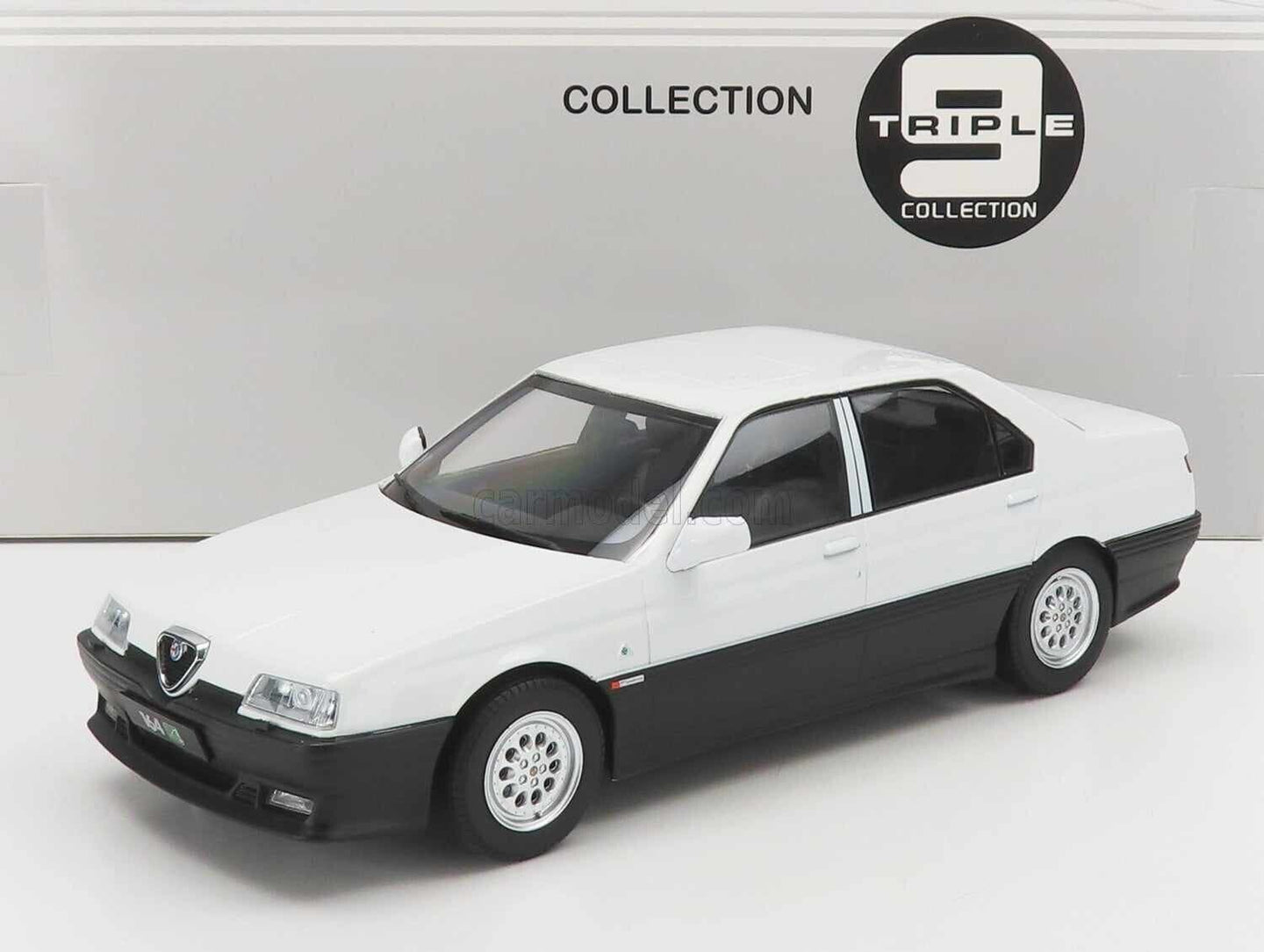 Alfa Romeo 164 Q4 1994 Triple 9 1:18 Bianco White