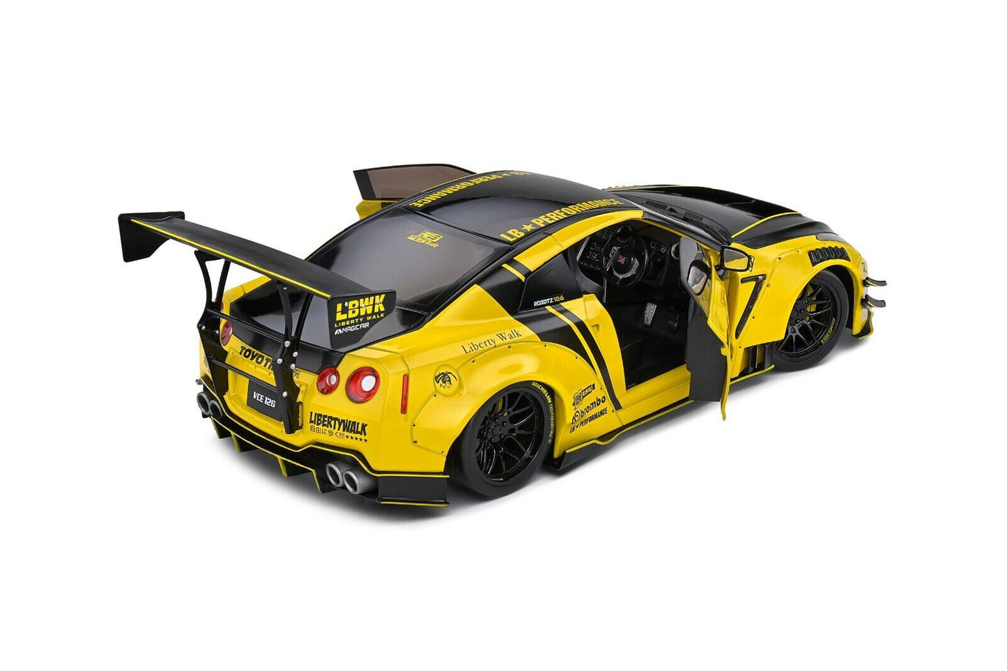 Nissan GTR R35 LB Liberty Walk Type 2 - 2020 Yellow Giallo Solido 1:18 Nuovo