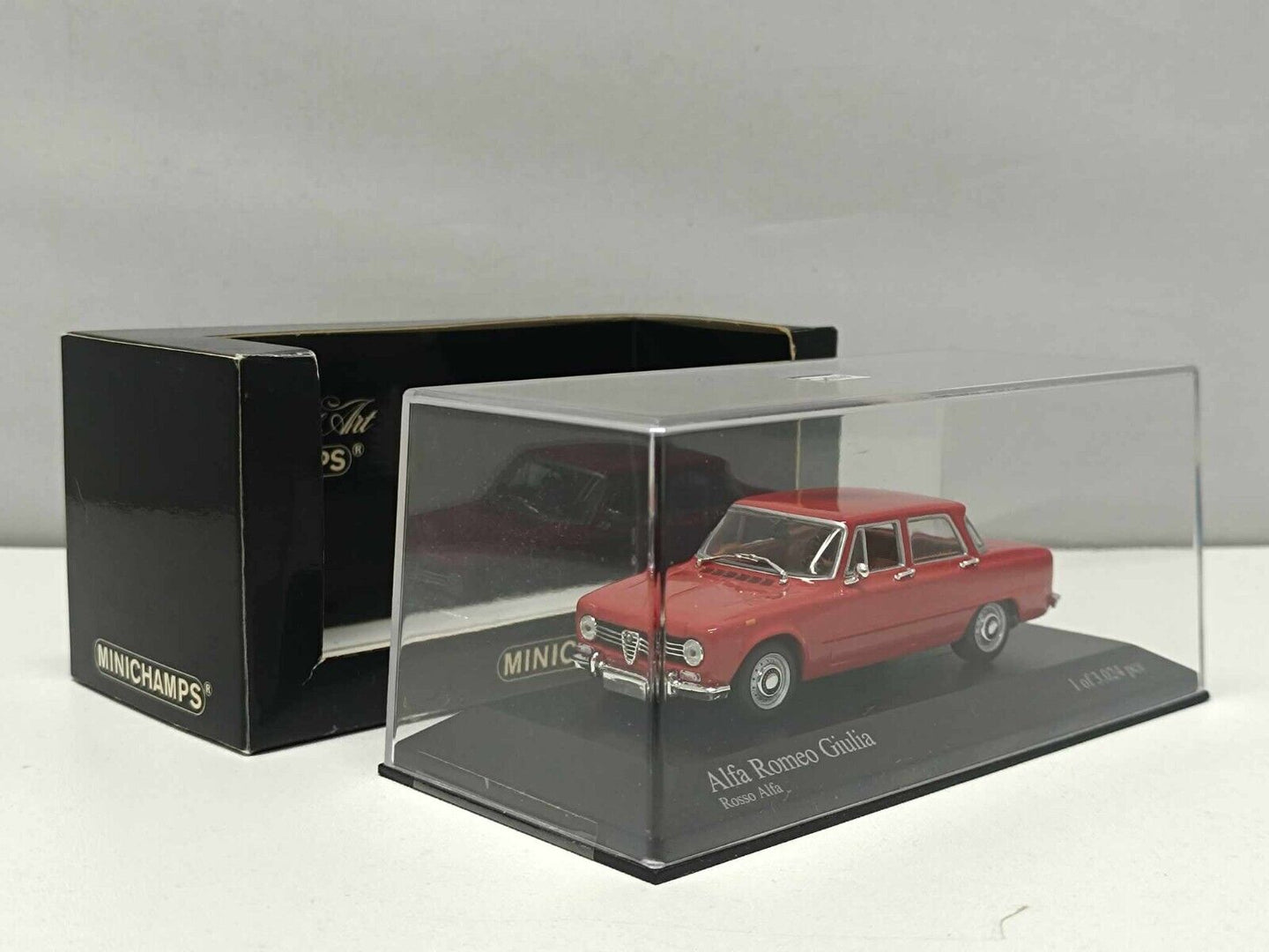 Alfa Romeo Giulia 1970 Rosso Red Minichamps 1:43 Nuovo Limited Edition 3024 Pz