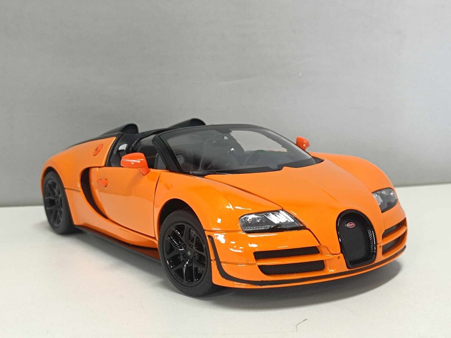 Bugatti Veyron 16.4 Grand Sport Vitesse Arancione Orange Rastar 1:18 Nuovo 1/18