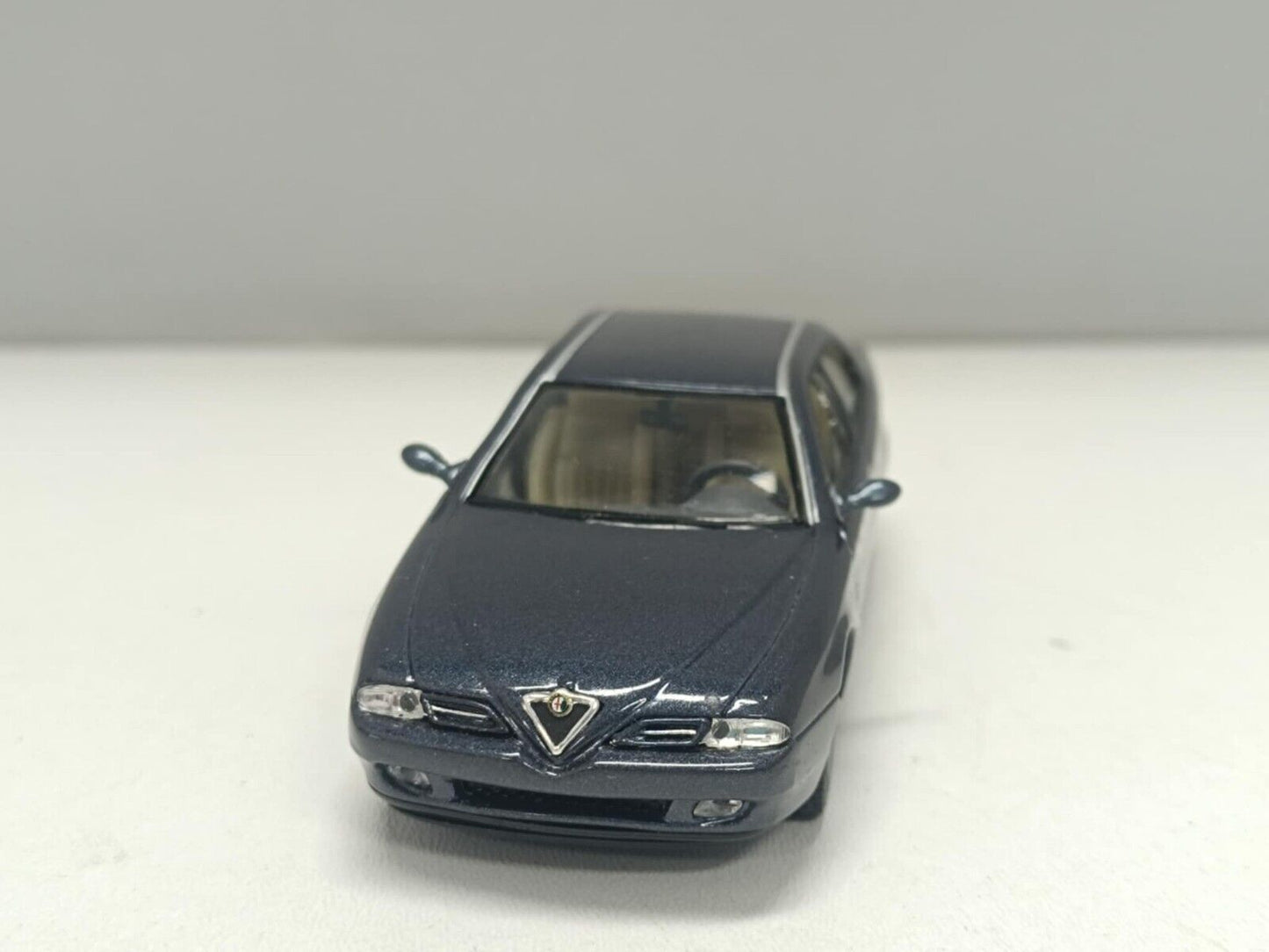 Alfa Romeo 166 - 1998 Grigio Grey Met Solido 1:43 Usato + Steel Box