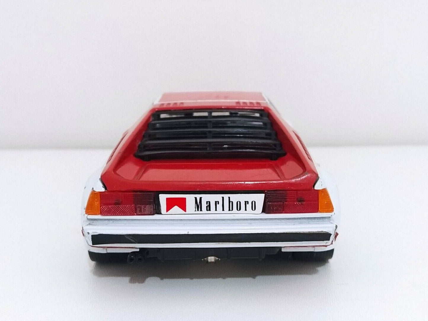 BMW M1 Marlboro - Burago 1:24 GM Shop