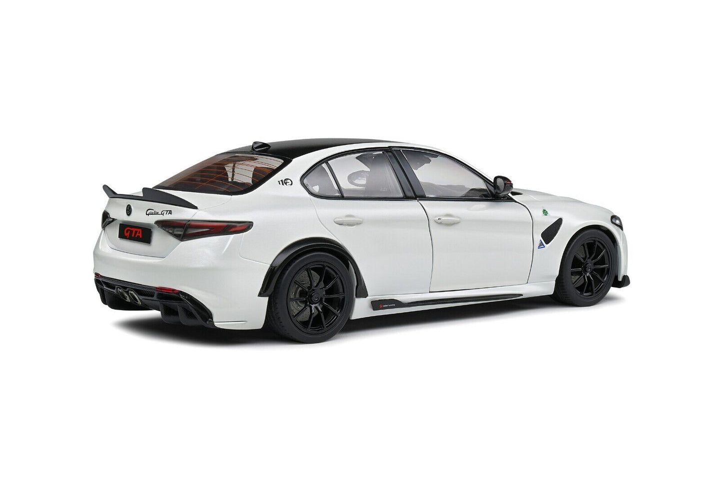 Alfa Romeo Giulia GTA 2022 Blanco Trofeo White Solido 1:18 Nuovo 1/18