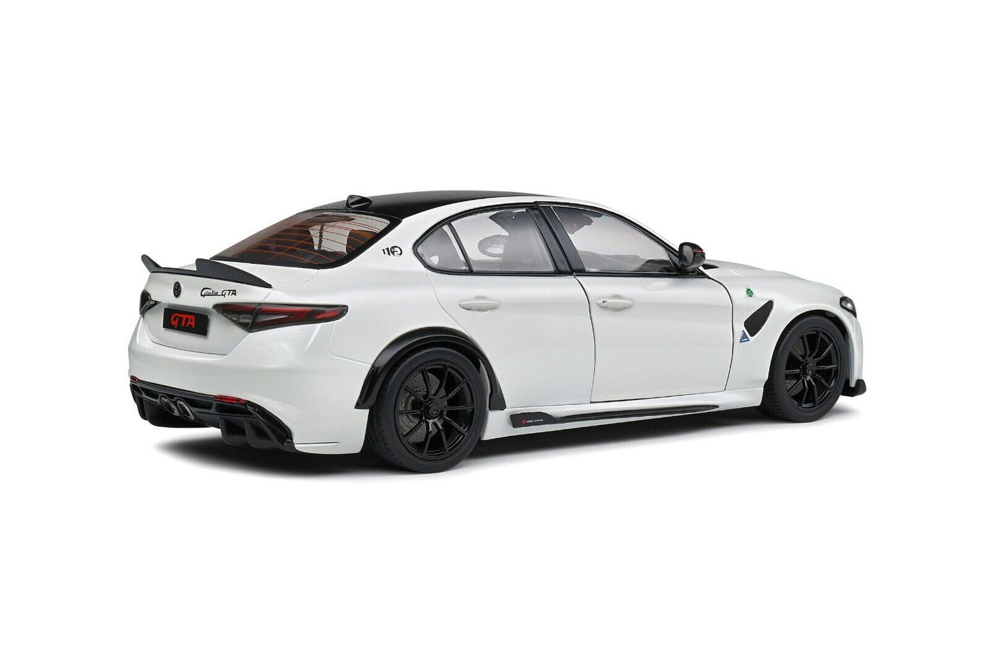 Alfa Romeo Giulia GTA 2022 Blanco Trofeo White Solido 1:18 Nuovo 1/18