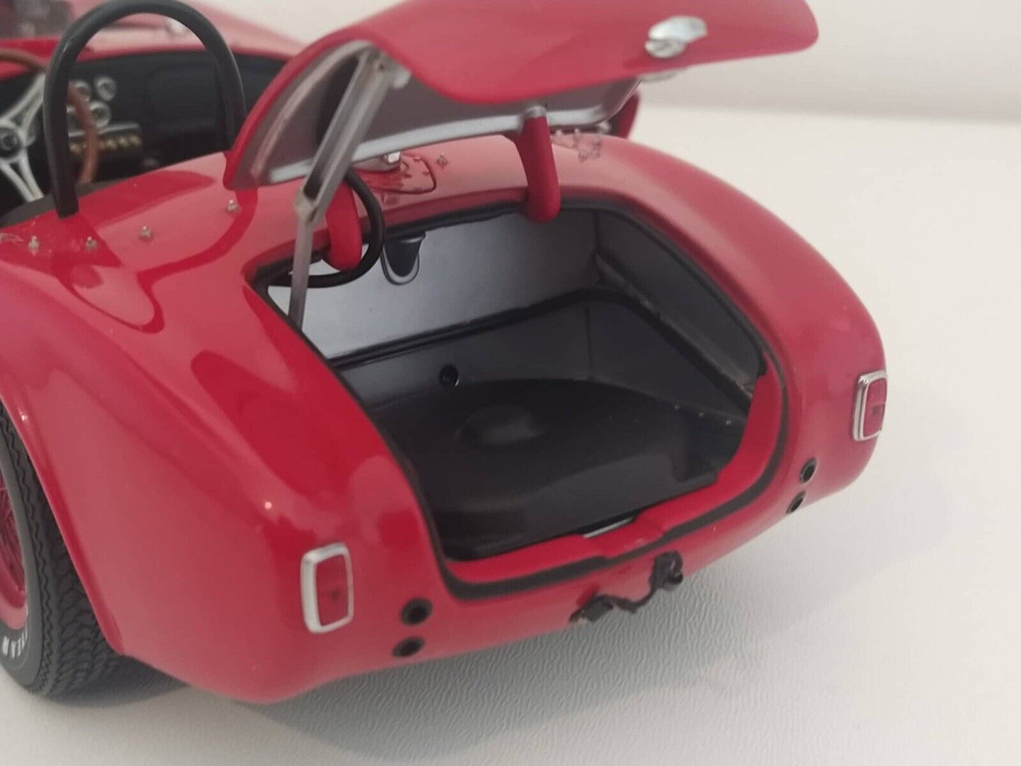Shelby Cobra 260 #198 1963 - Exoto 1:18 - GM Shop 