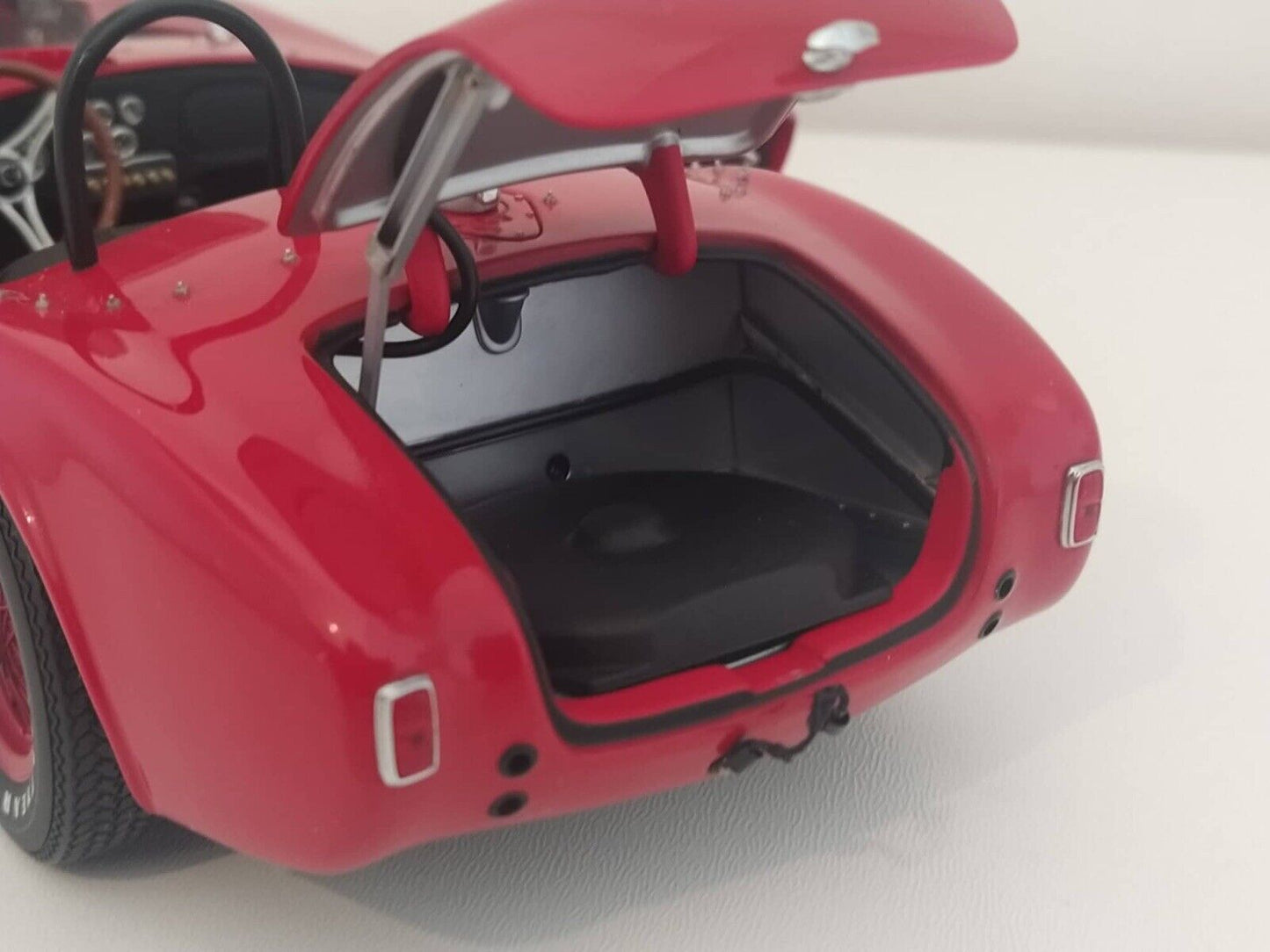 Shelby Cobra 260 #198 1963 - Exoto 1:18 - GM Shop 