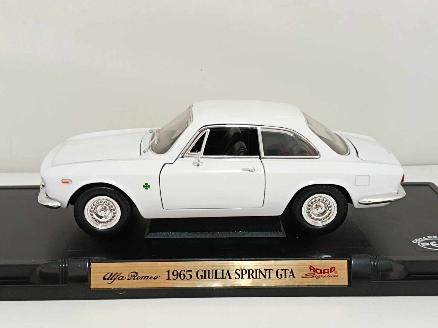 Alfa Romeo Giulia Sprint GTA 1965 - Road Signature 1:18 Very Rare Bianco GM Shop