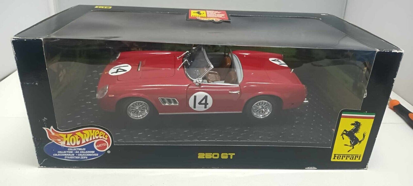 Ferrari 250 GT LWB California Spyder 12h di Sebring 1960 Hot Wheels 1:18 Usato