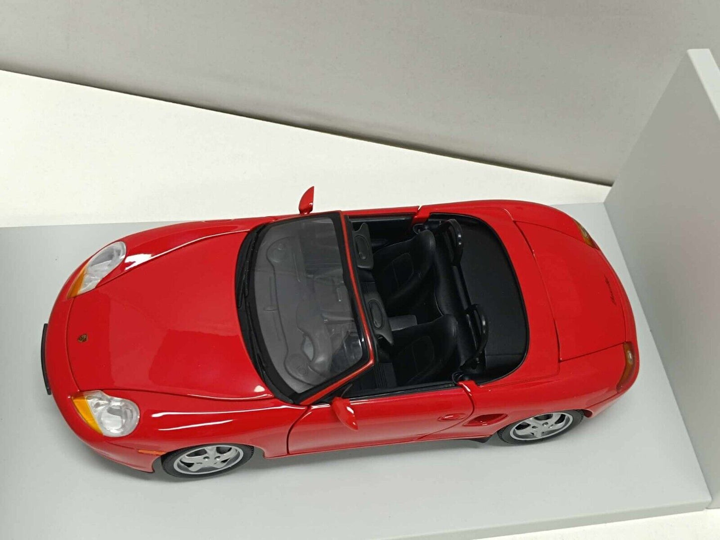 Porsche Boxster Cabriolet 1996 Red Rosso UT Models 1:18 Usato + Box
