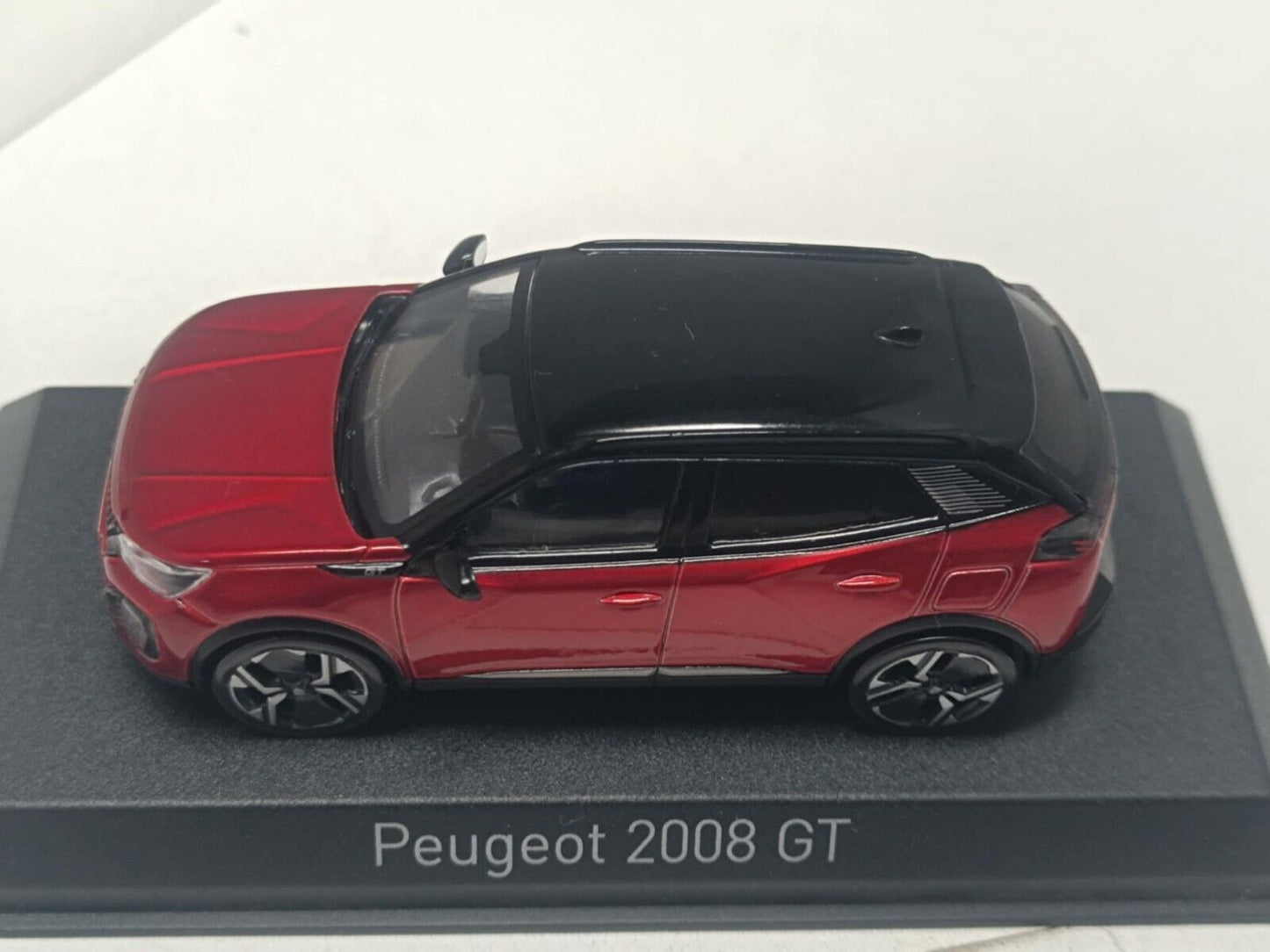 Peugeot 2008 GT 2024 Elixir Red Rosso Metallizzato Norev 1:43 Nuovo 1/43