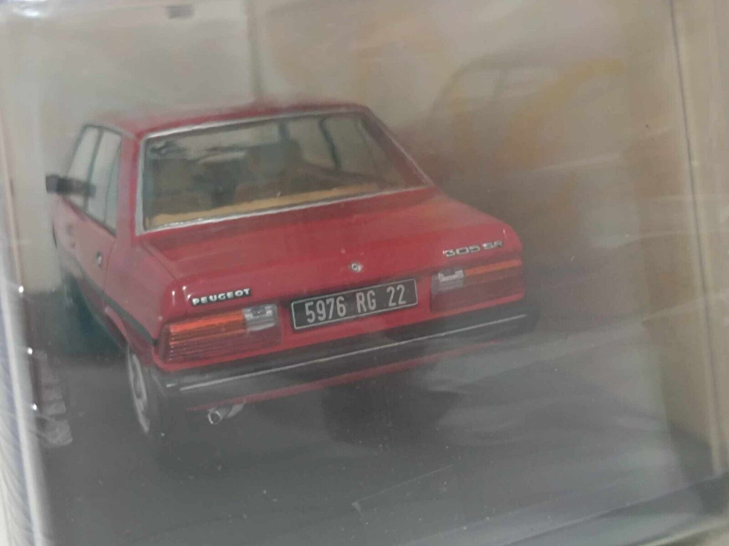 Peugeot 305 SR 1980 - 1:24 Edicola Auto Vintage + Fascicolo Rosso GM Shop