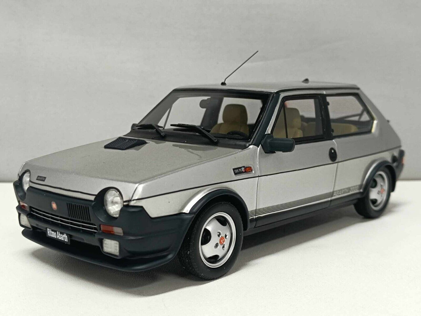 Fiat Ritmo 125 TC Abarth 1982 Silver Grigio - Laudoracing 1:18 Usato + Box Rare