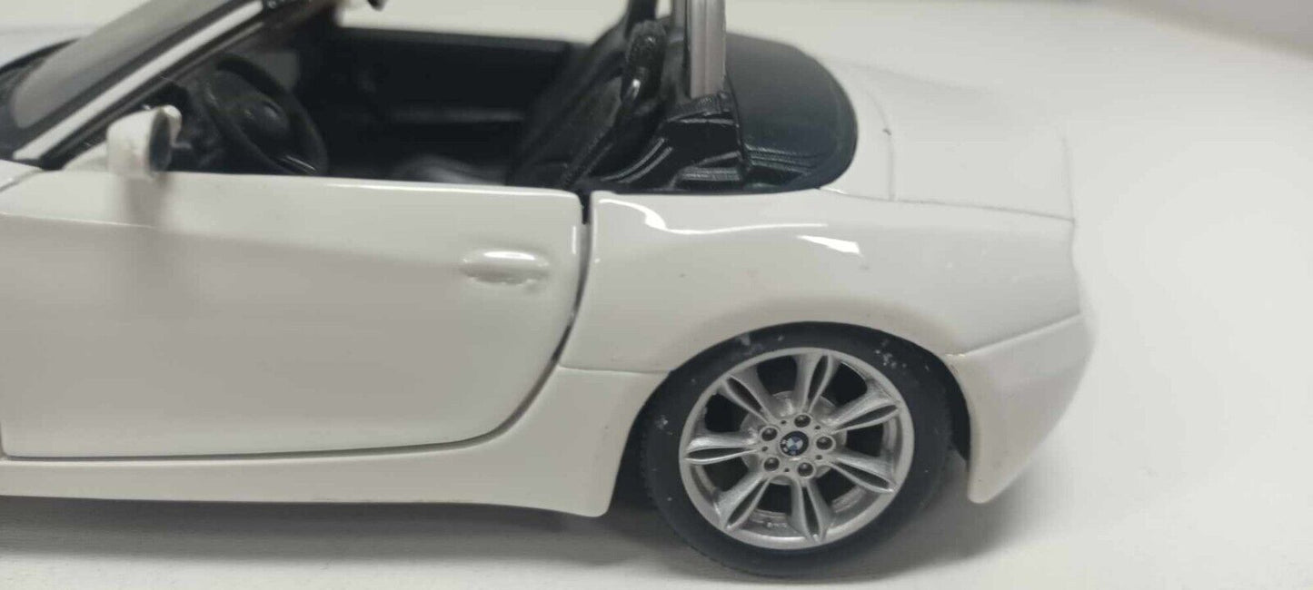 BMW Z4 Spider 2003 White Bianco Burago 1:24 Usato 1/24