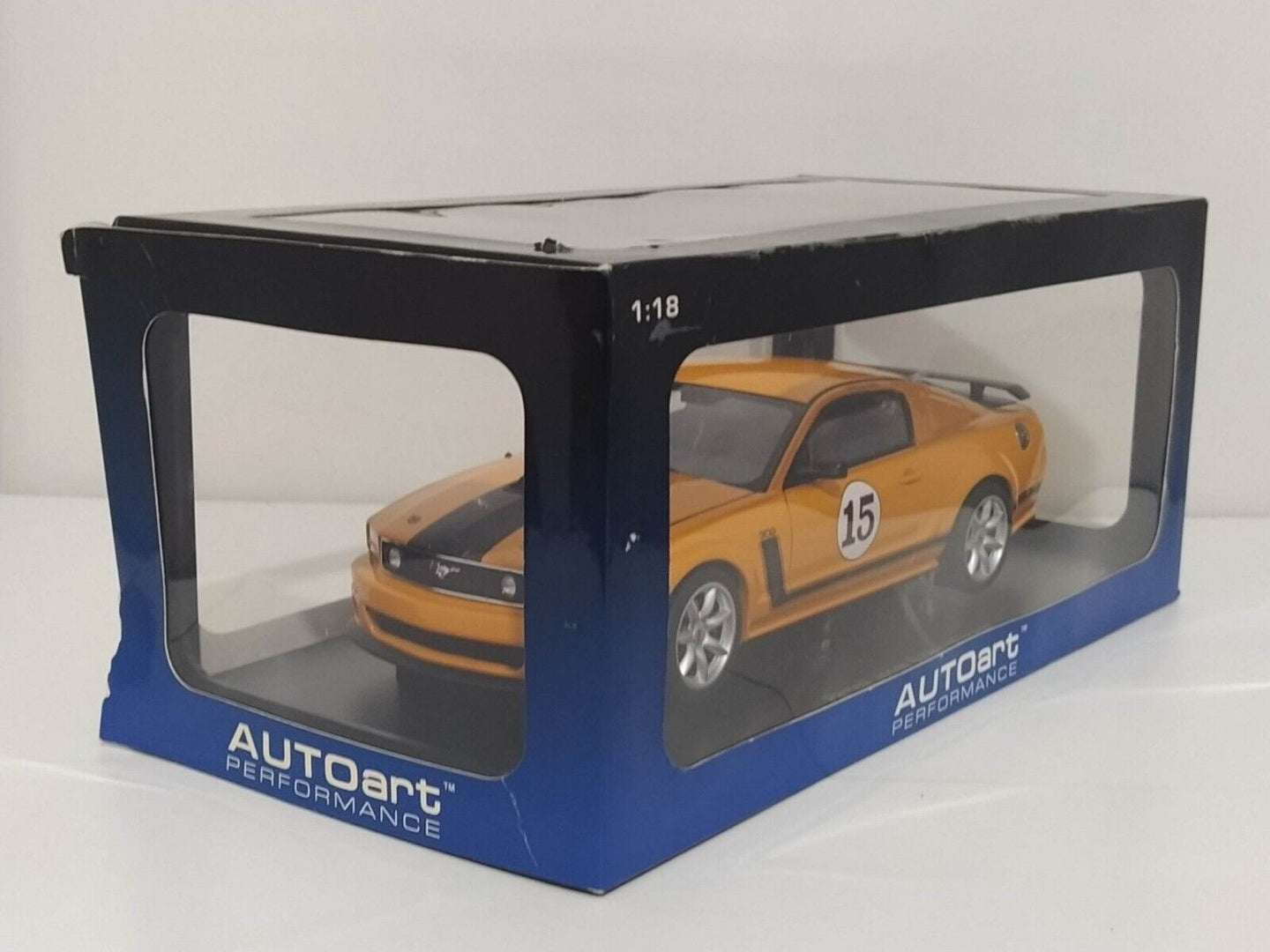 Saleen Mustang Parnelli Jones #15 2007 - Autoart 1:18