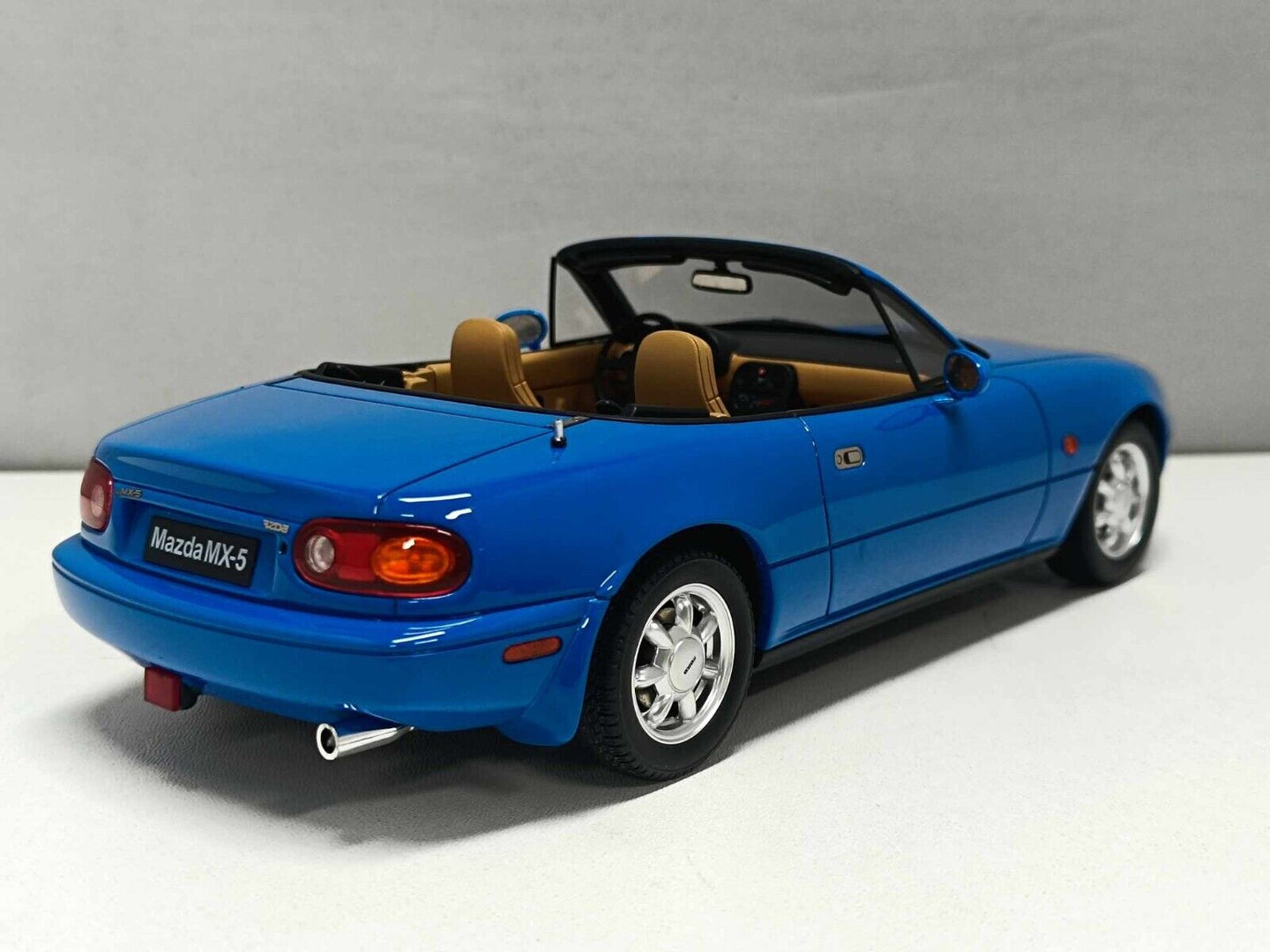 Mazda MX-5 NA Blue 1990 - Ottomobile 1:18 Usato + Box Limited Edition