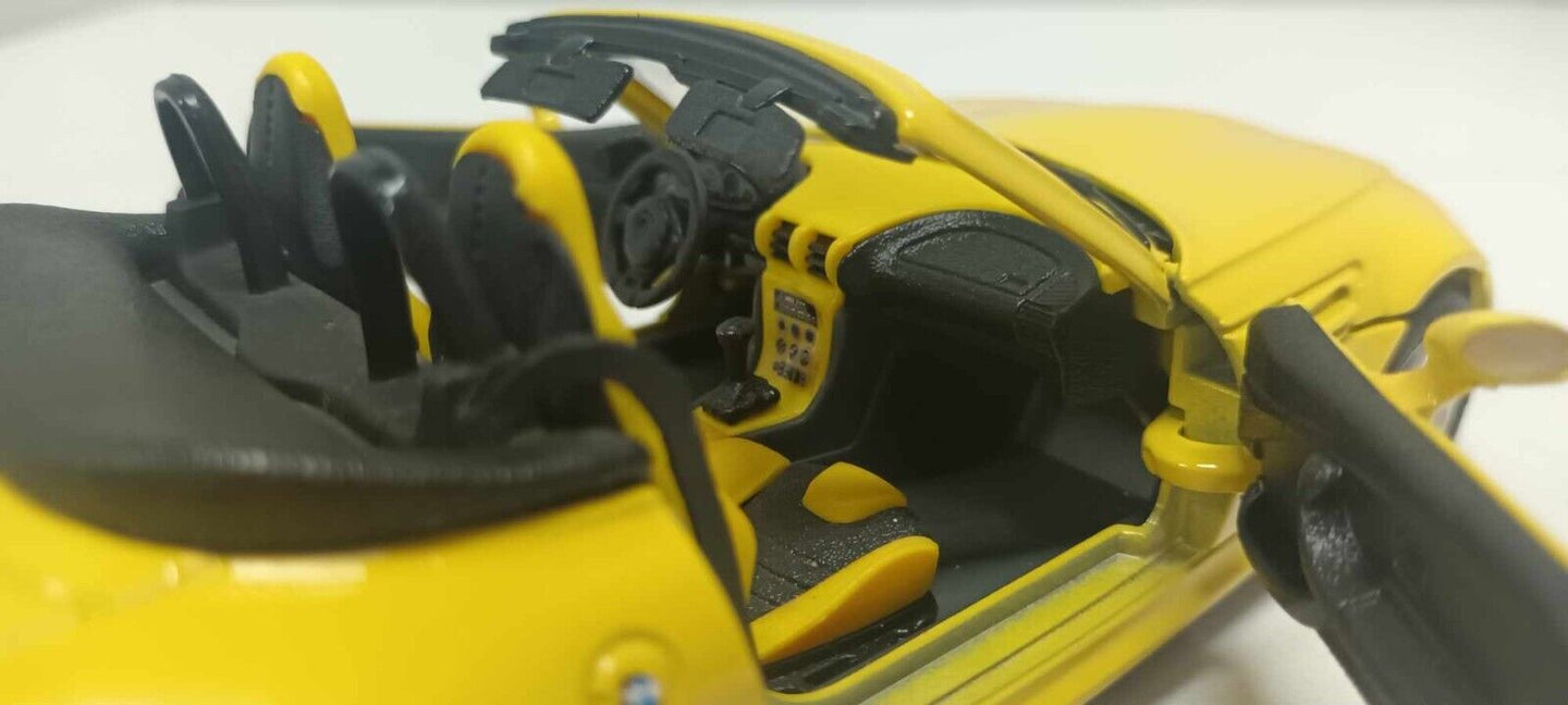 BMW Z3 M Roadster 1996 Giallo Yellow Burago Made In Italy 1:24 Usato 1/24